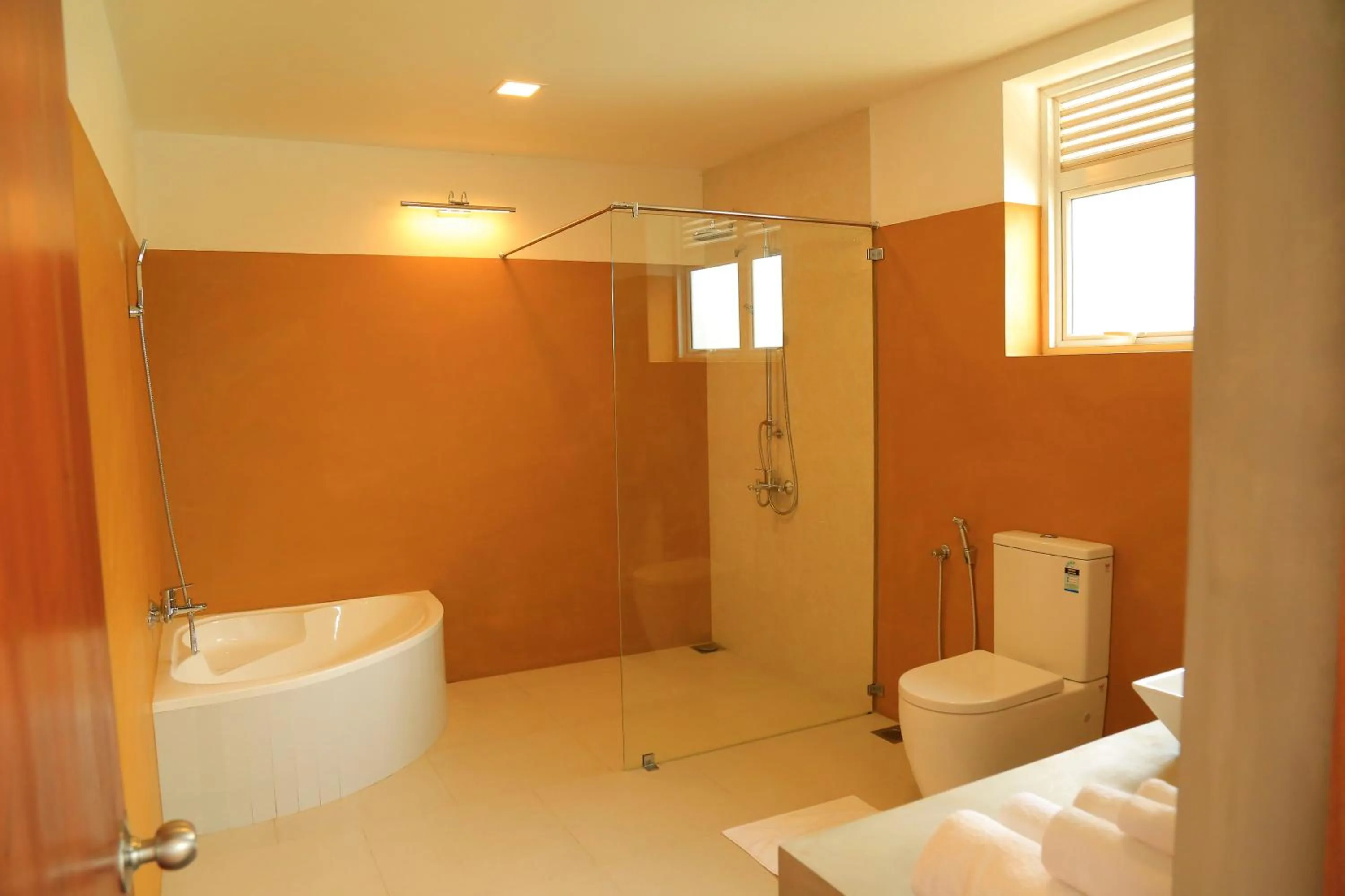 Shower in Tara Watergate