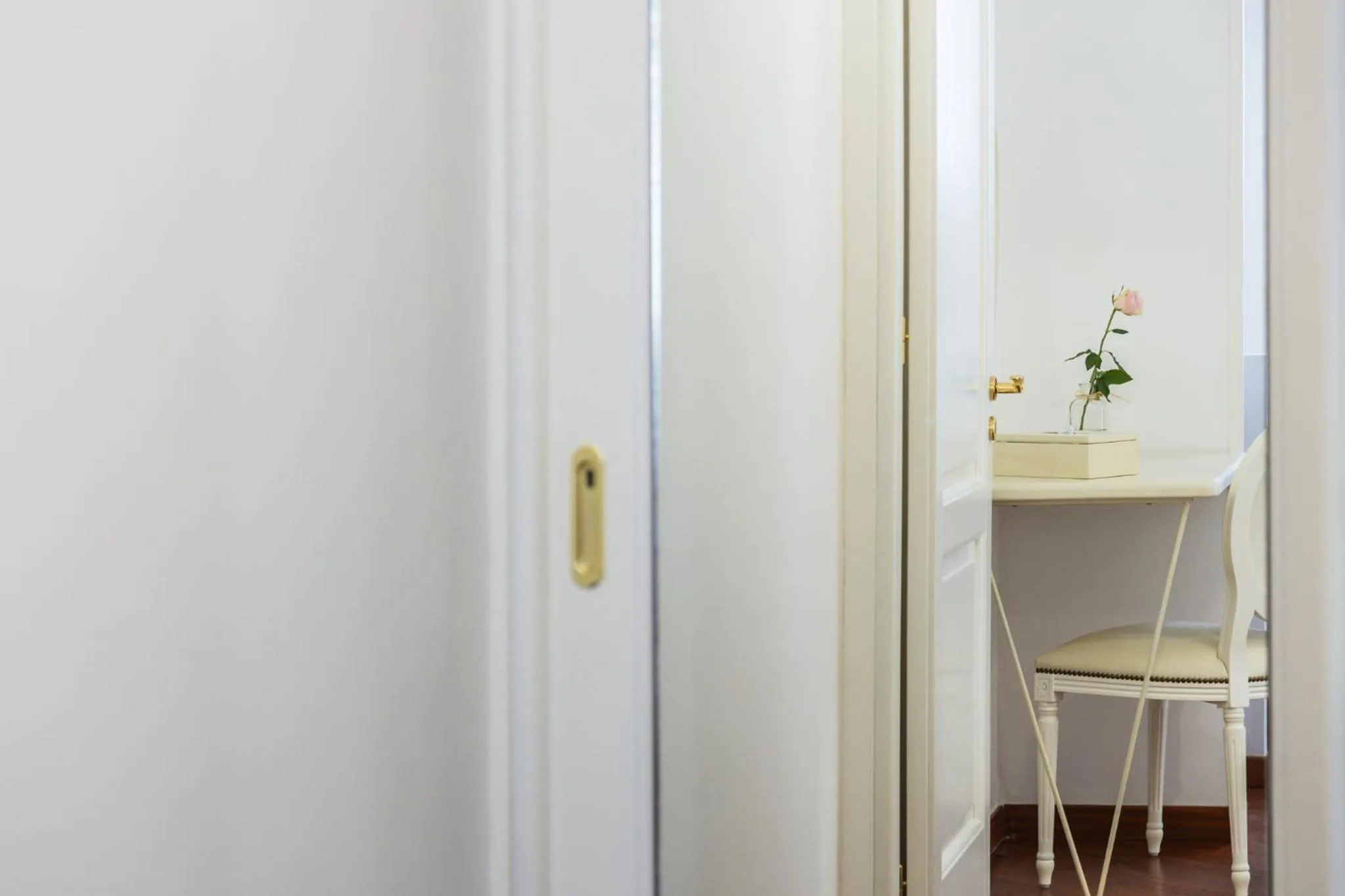 wardrobe in Sea Suites