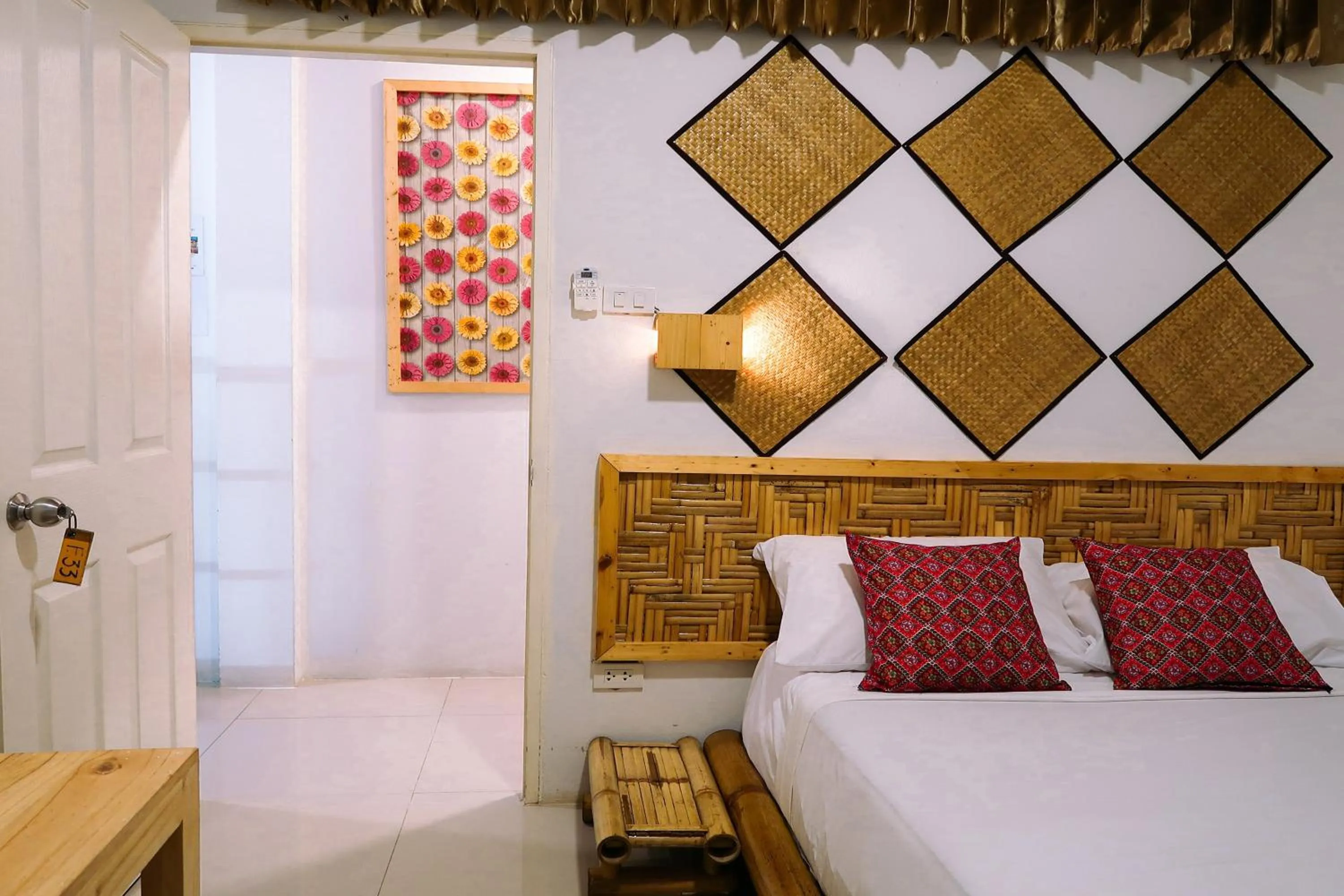 Bedroom, Bed in Baan URT Suratthani Airport Hotel