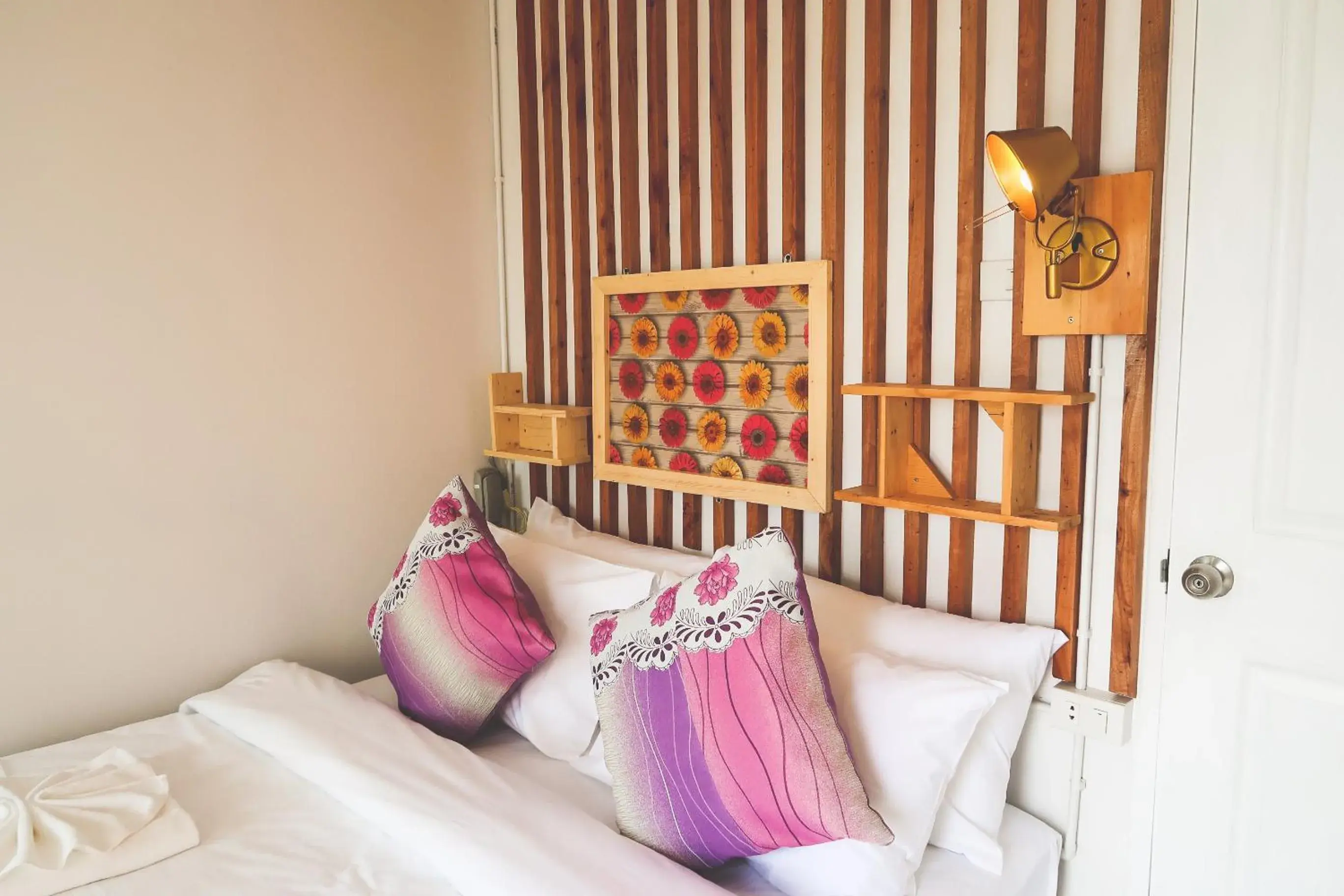 Bed in Baan URT Suratthani Airport Hotel Bed in Baan URT Suratthani Airport Hotel