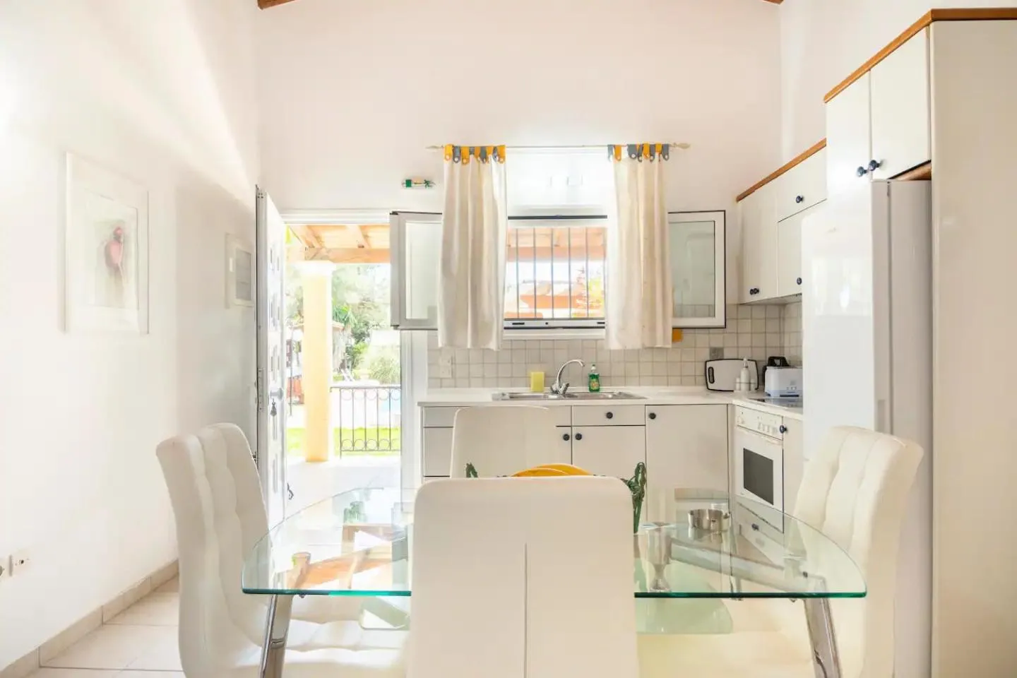 Kitchen or kitchenette in St. George Villa