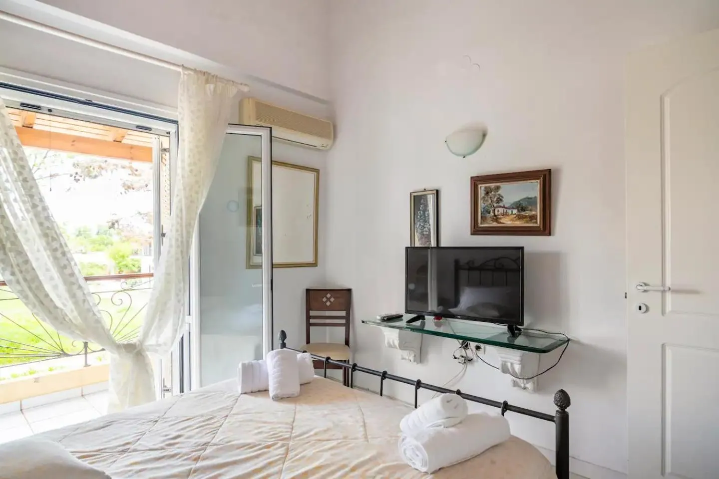 Bedroom in St. George Villa