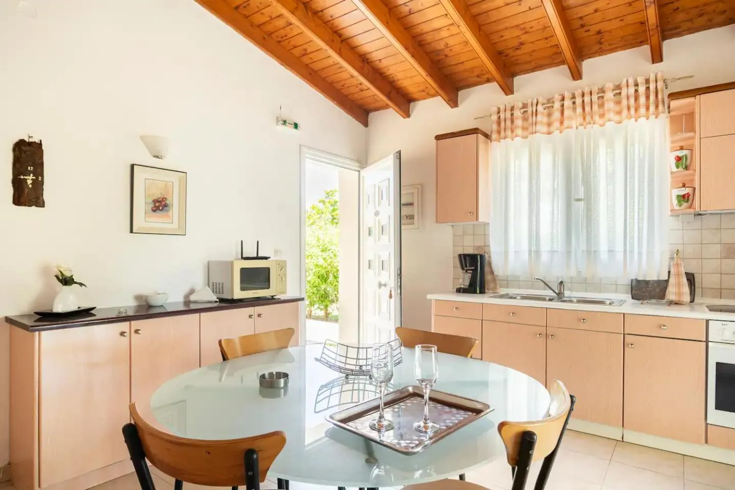 Coffee/tea facilities in St. George Villa