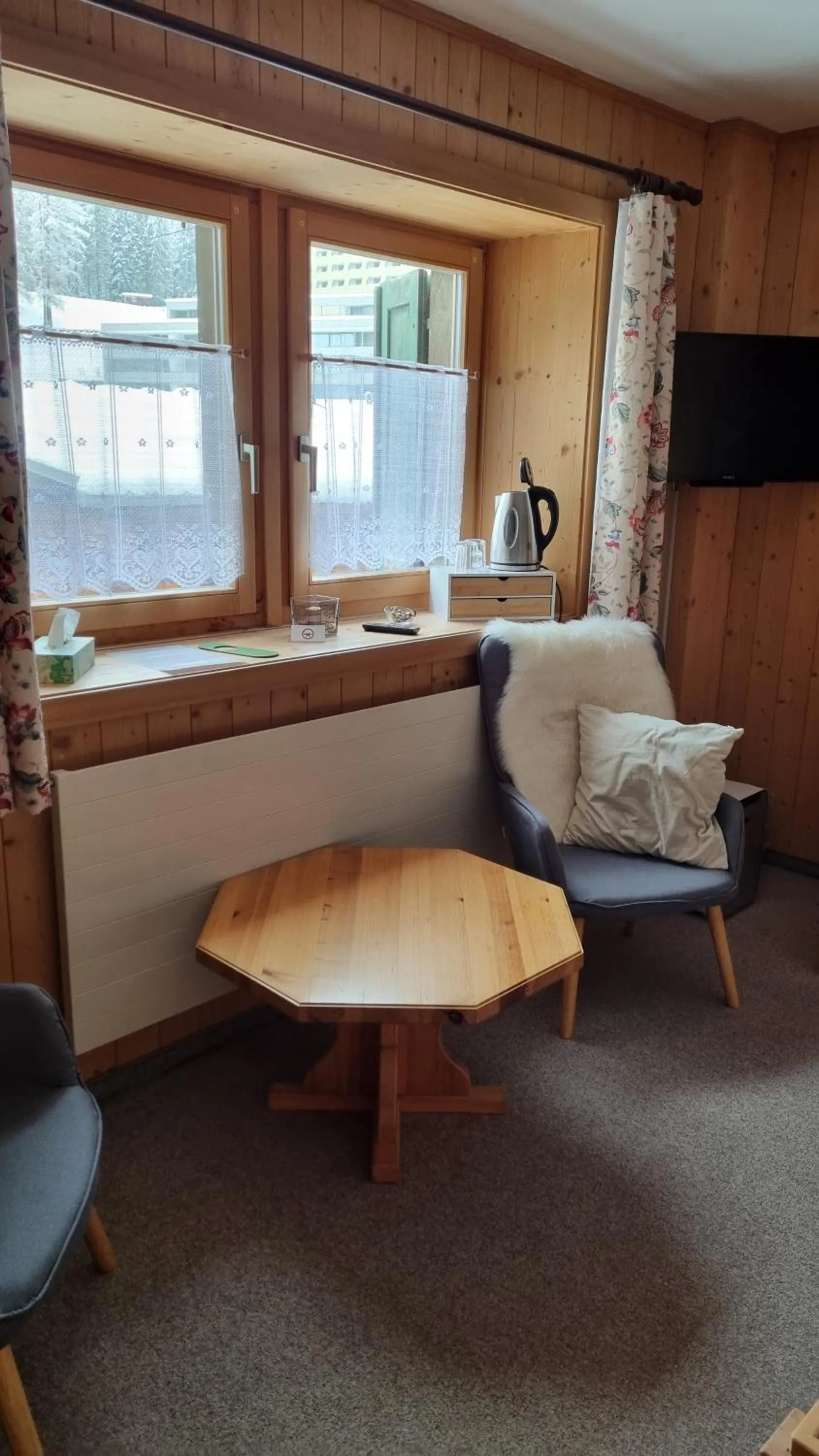 TV and multimedia in Zur Stilli Davos Dorf