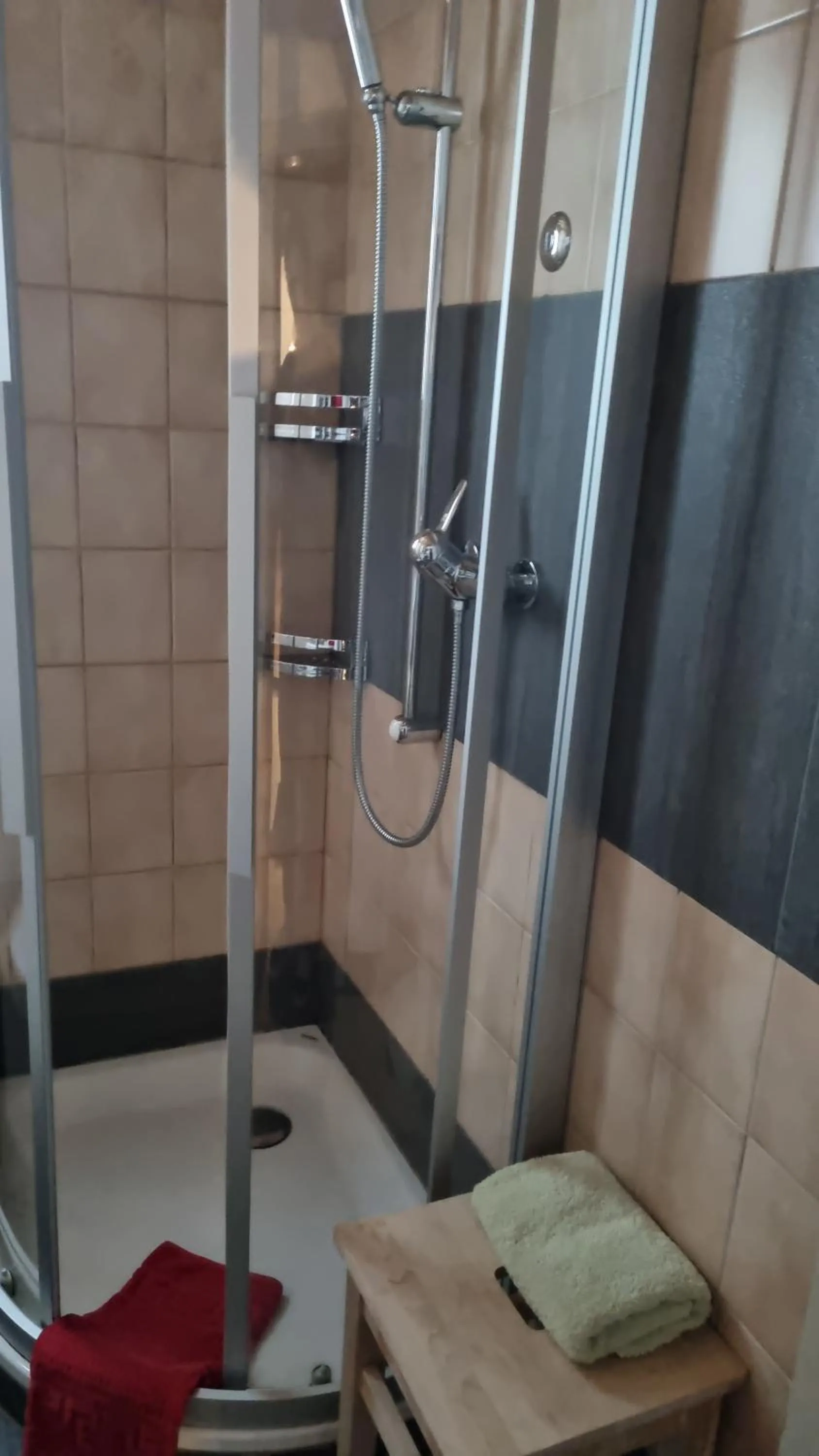 Shower in Zur Stilli Davos Dorf