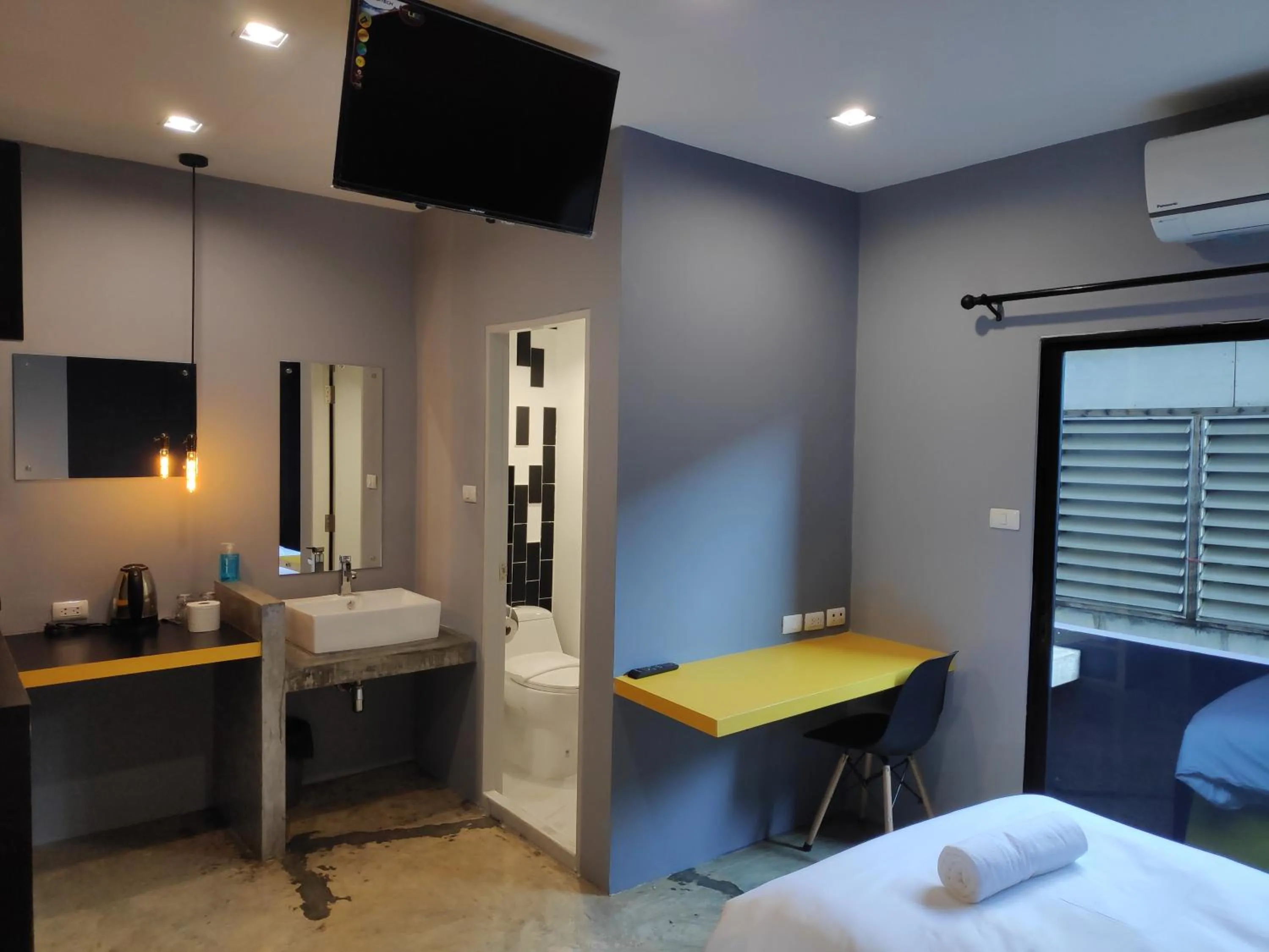 Bed in Ratch66 Huai Khwang MRT