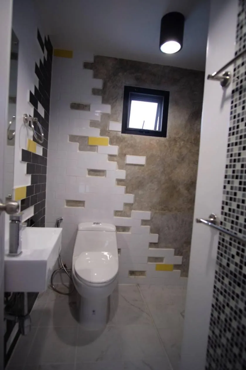 Ratch66 Huai Khwang MRT