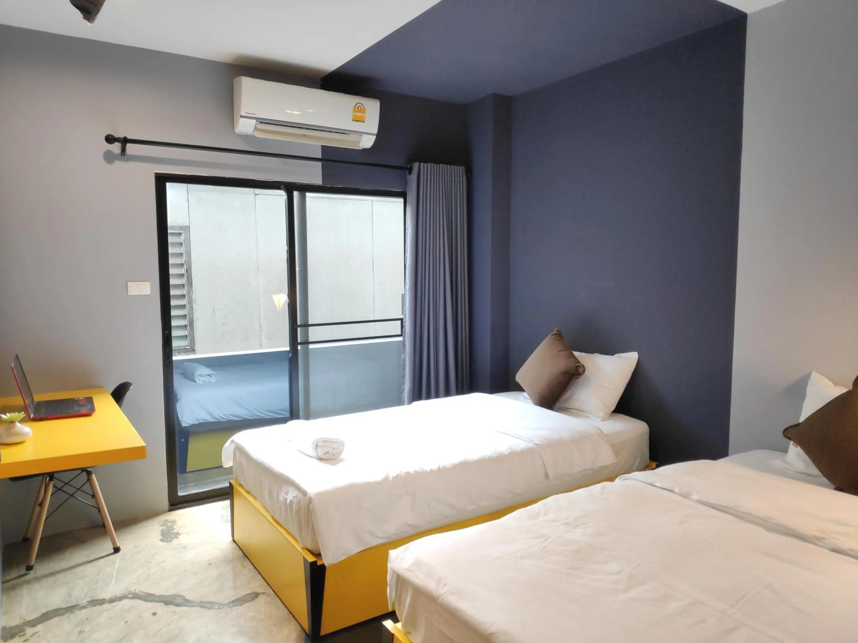 Bed in Ratch66 Huai Khwang MRT