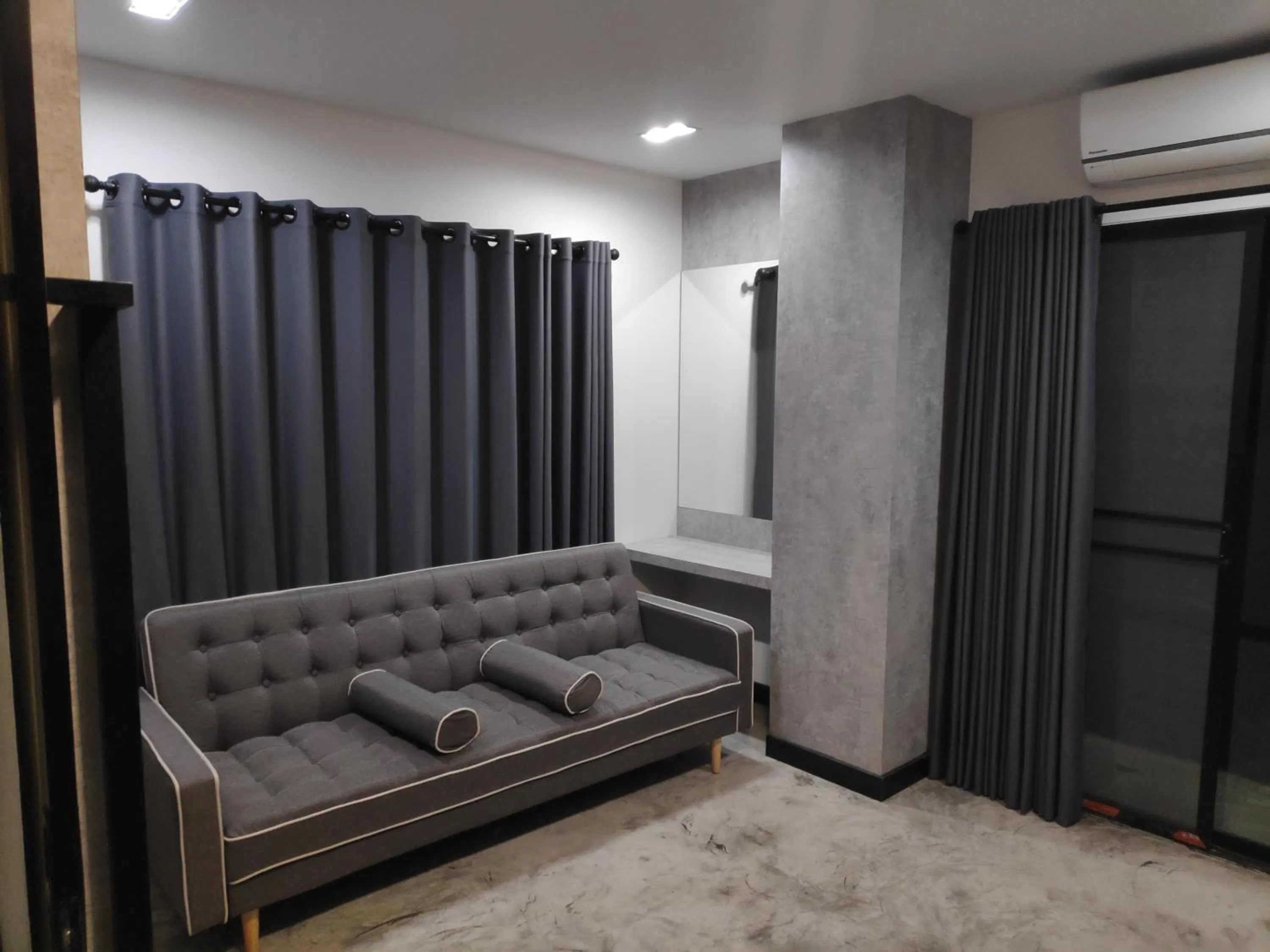 Ratch66 Huai Khwang MRT