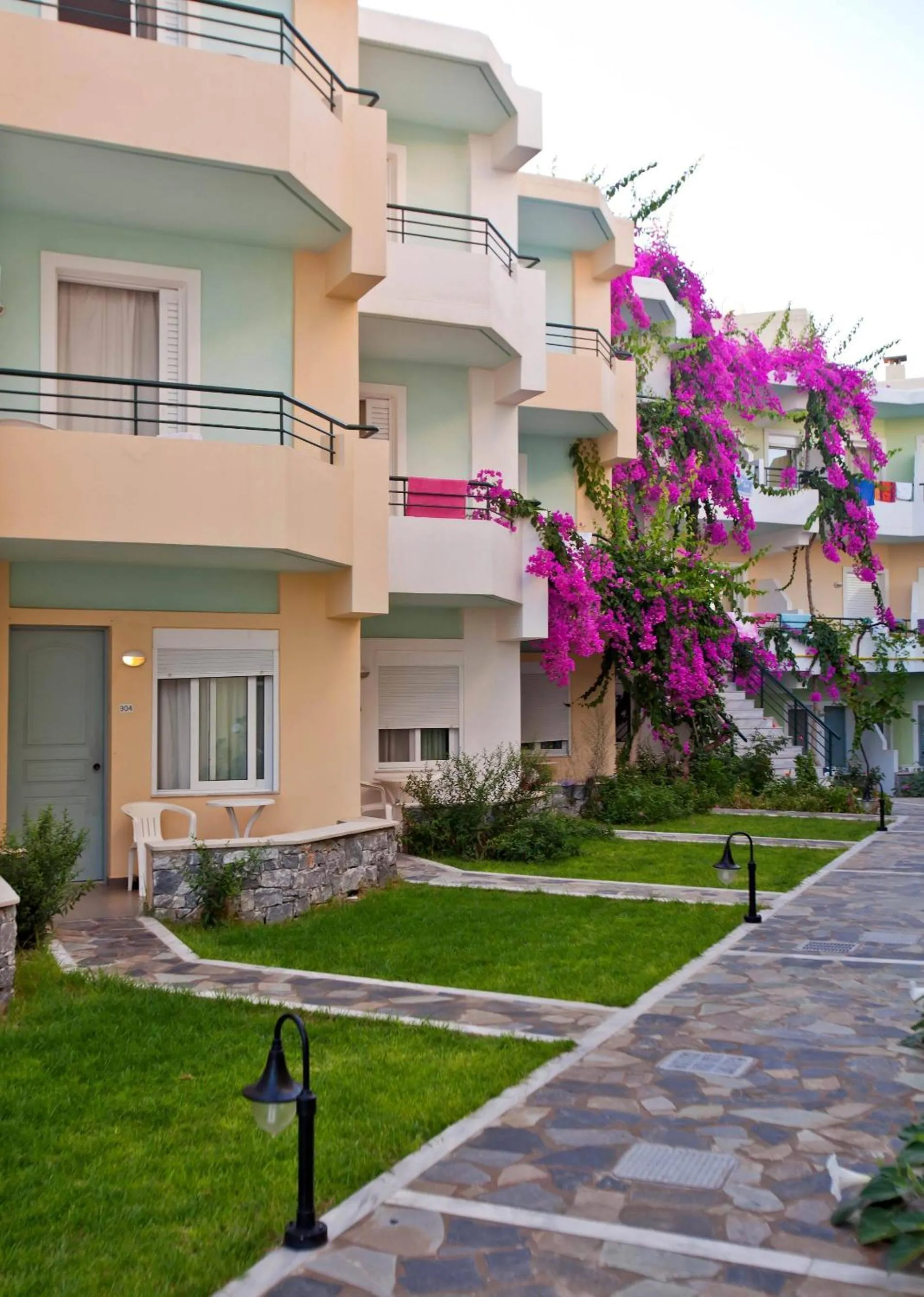 Garden in Dedalos Beach Hotel