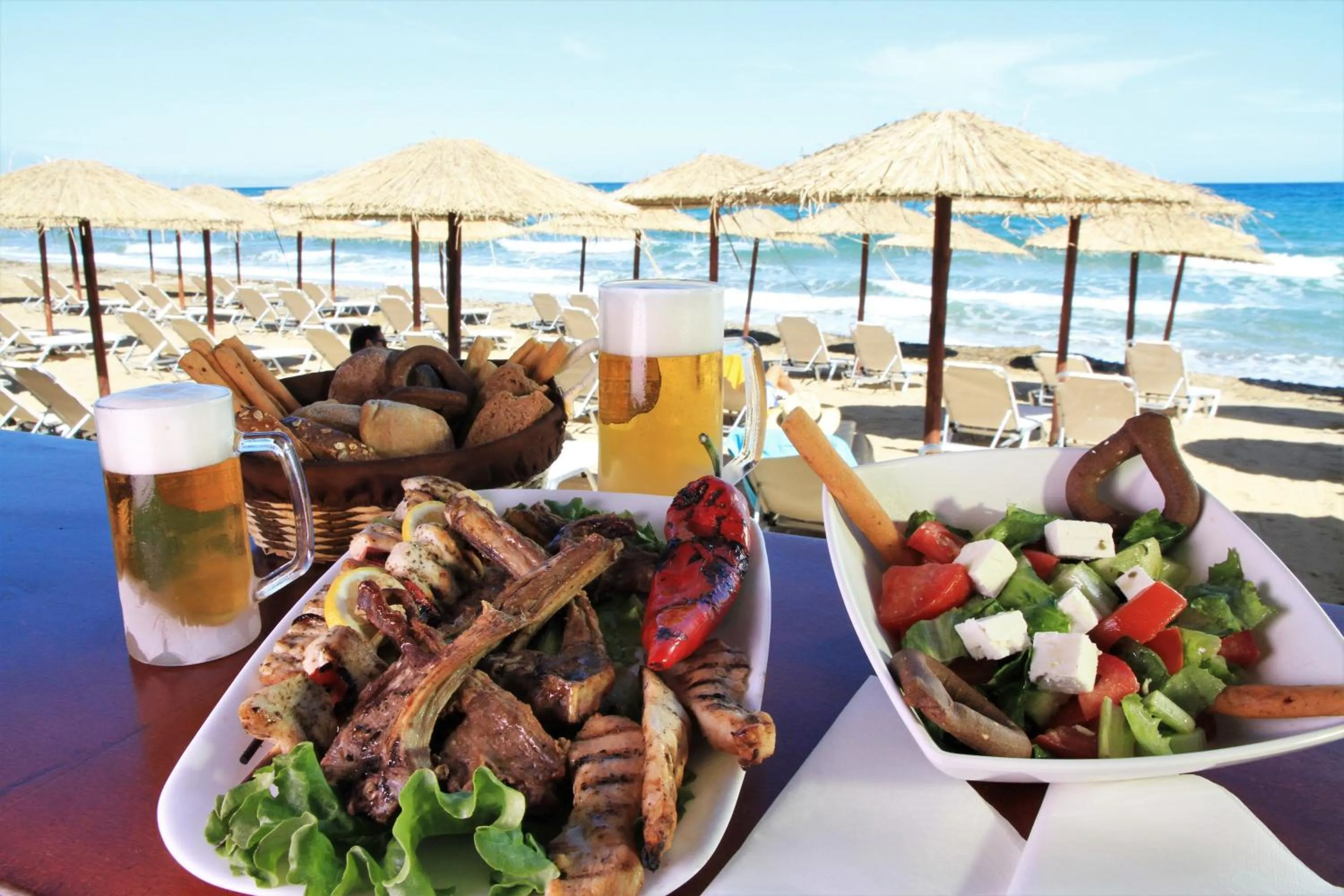 Food and drinks in Dedalos Beach Hotel