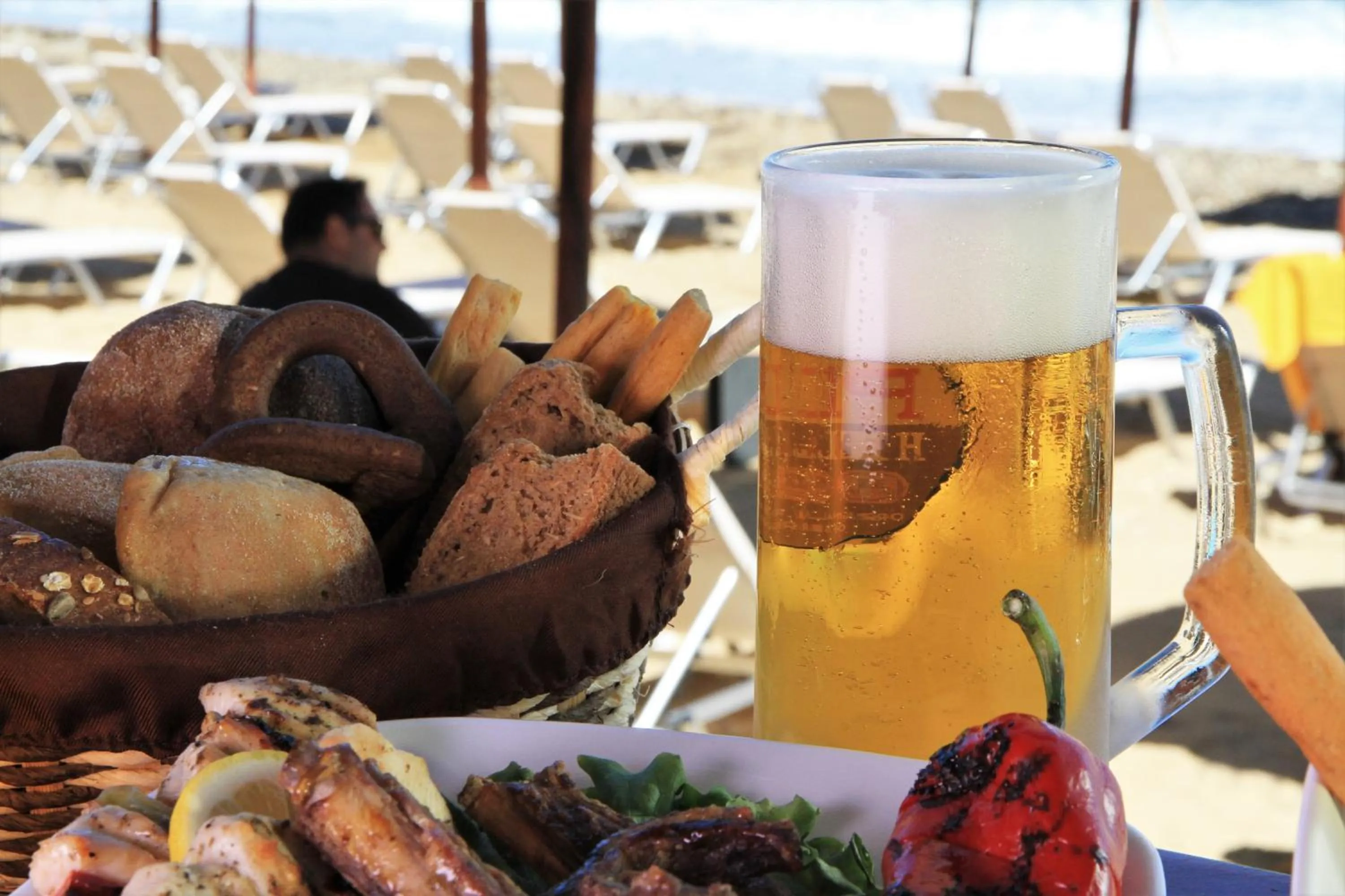 Food and drinks in Dedalos Beach Hotel