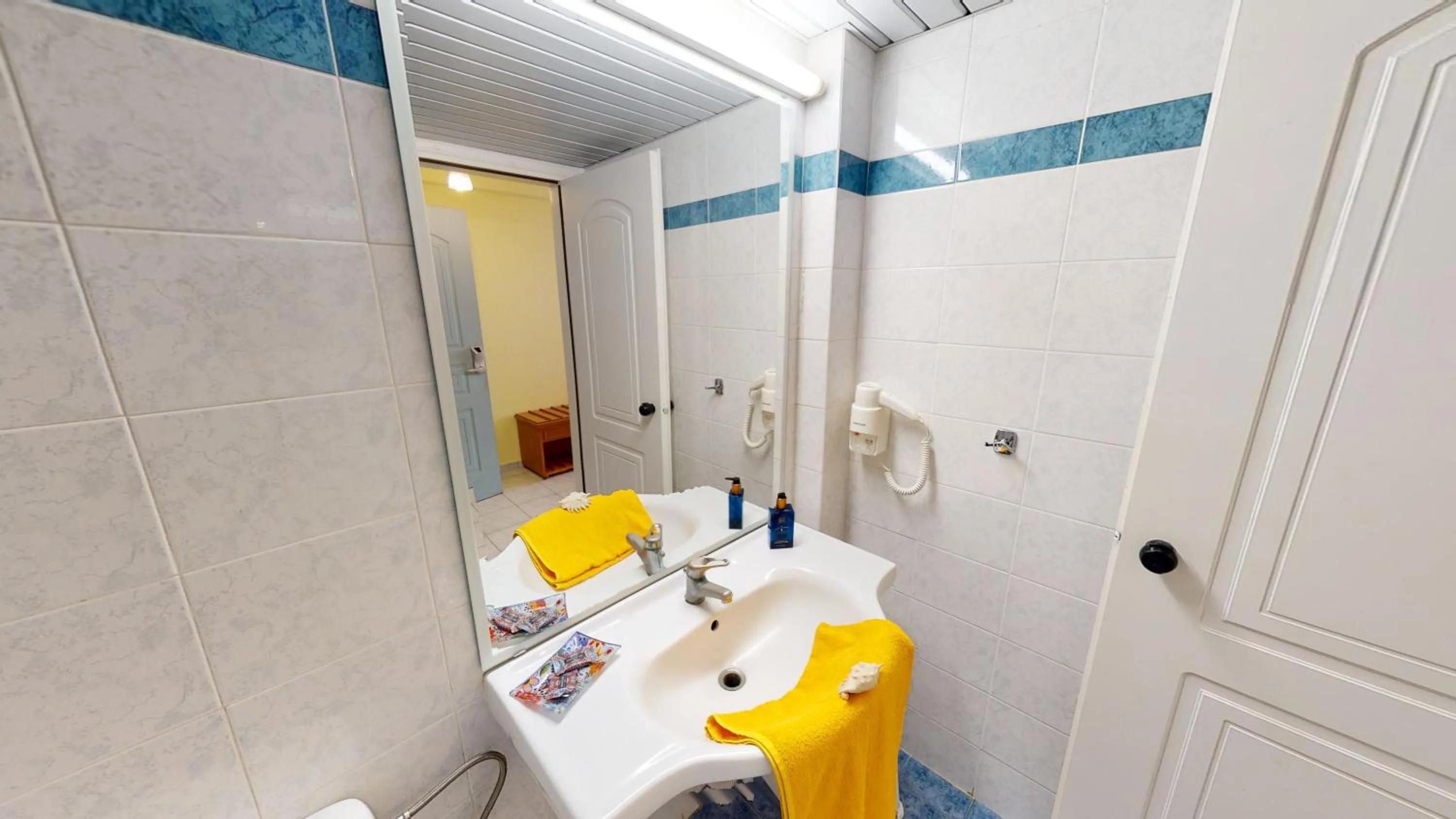 Bathroom in Dedalos Beach Hotel