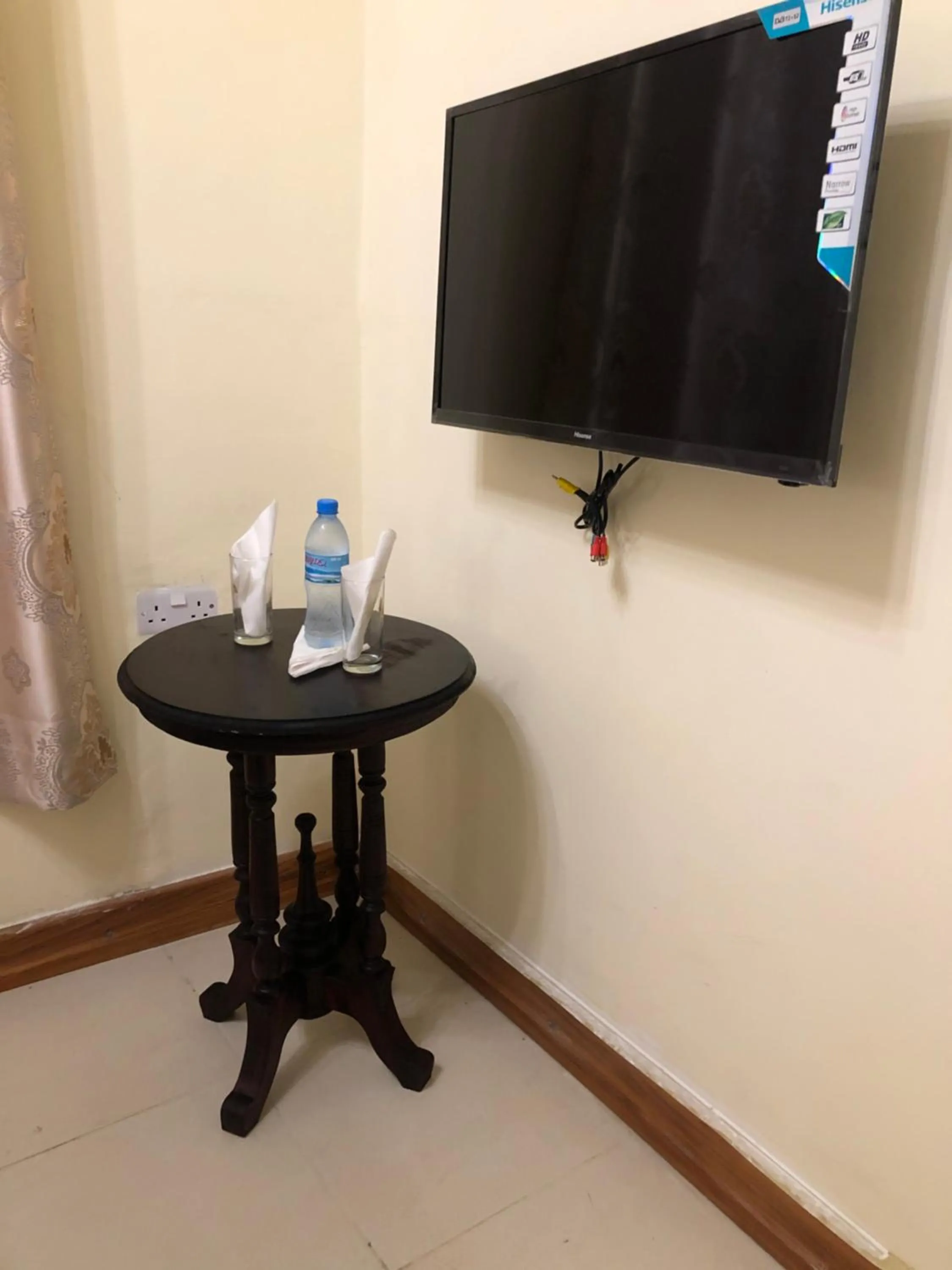 TV and multimedia in Bottoms Up