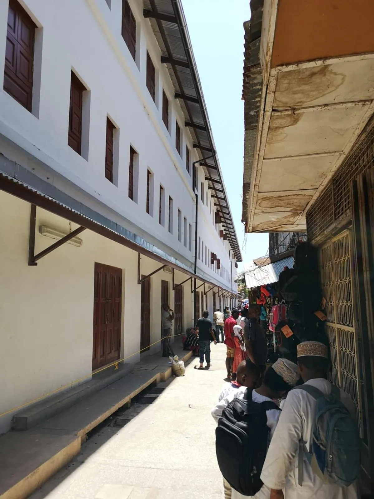 Neighbourhood in Bottoms Up