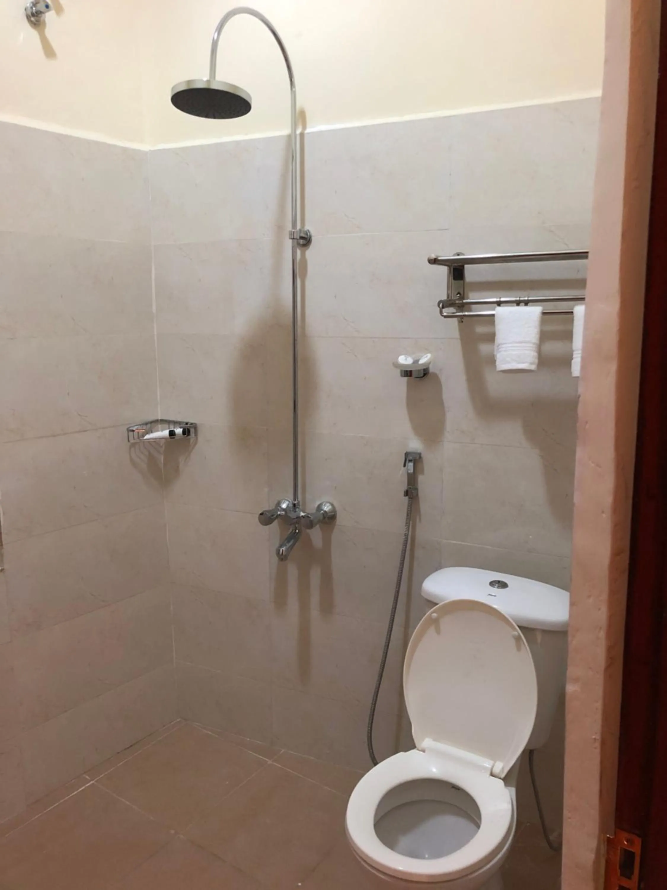 Bathroom in Bottoms Up