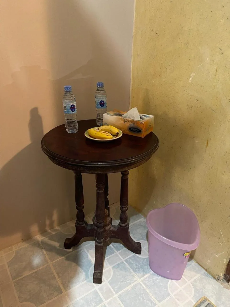 Food and drinks in Bottoms Up