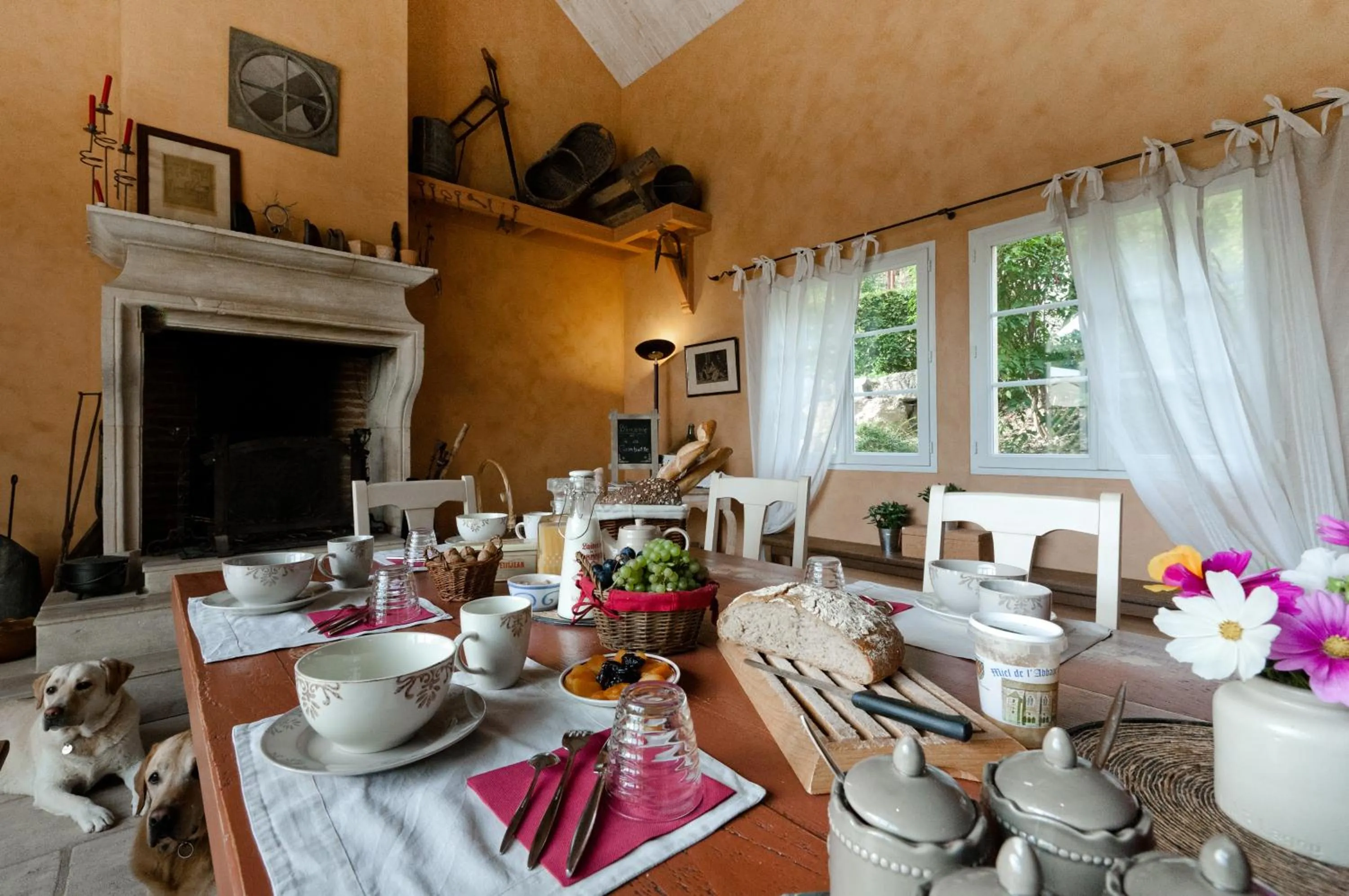 Breakfast in Domaine De La Combotte