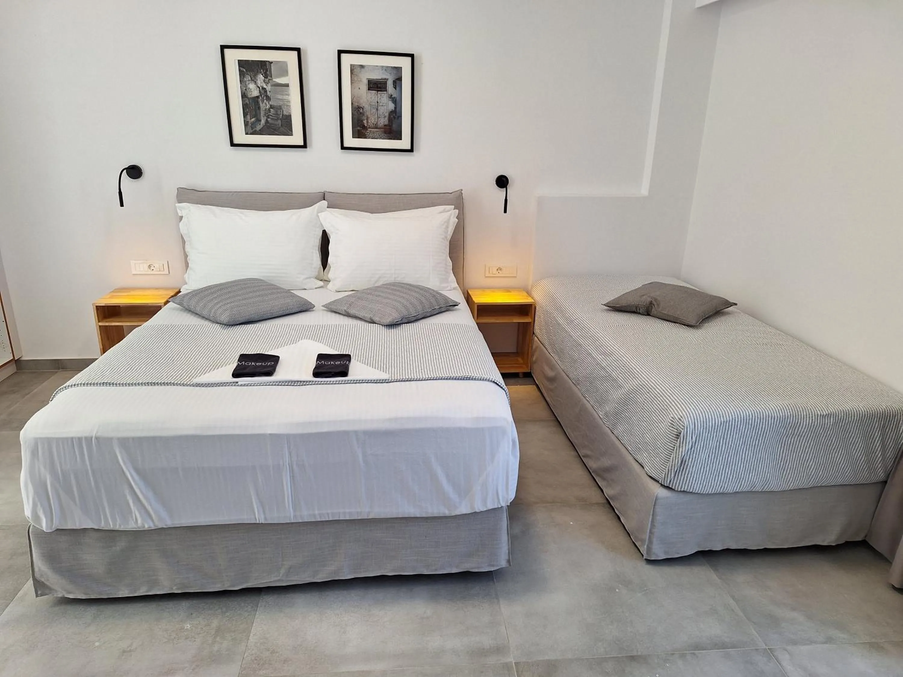 Bed in Hotel Ippocampos Studios