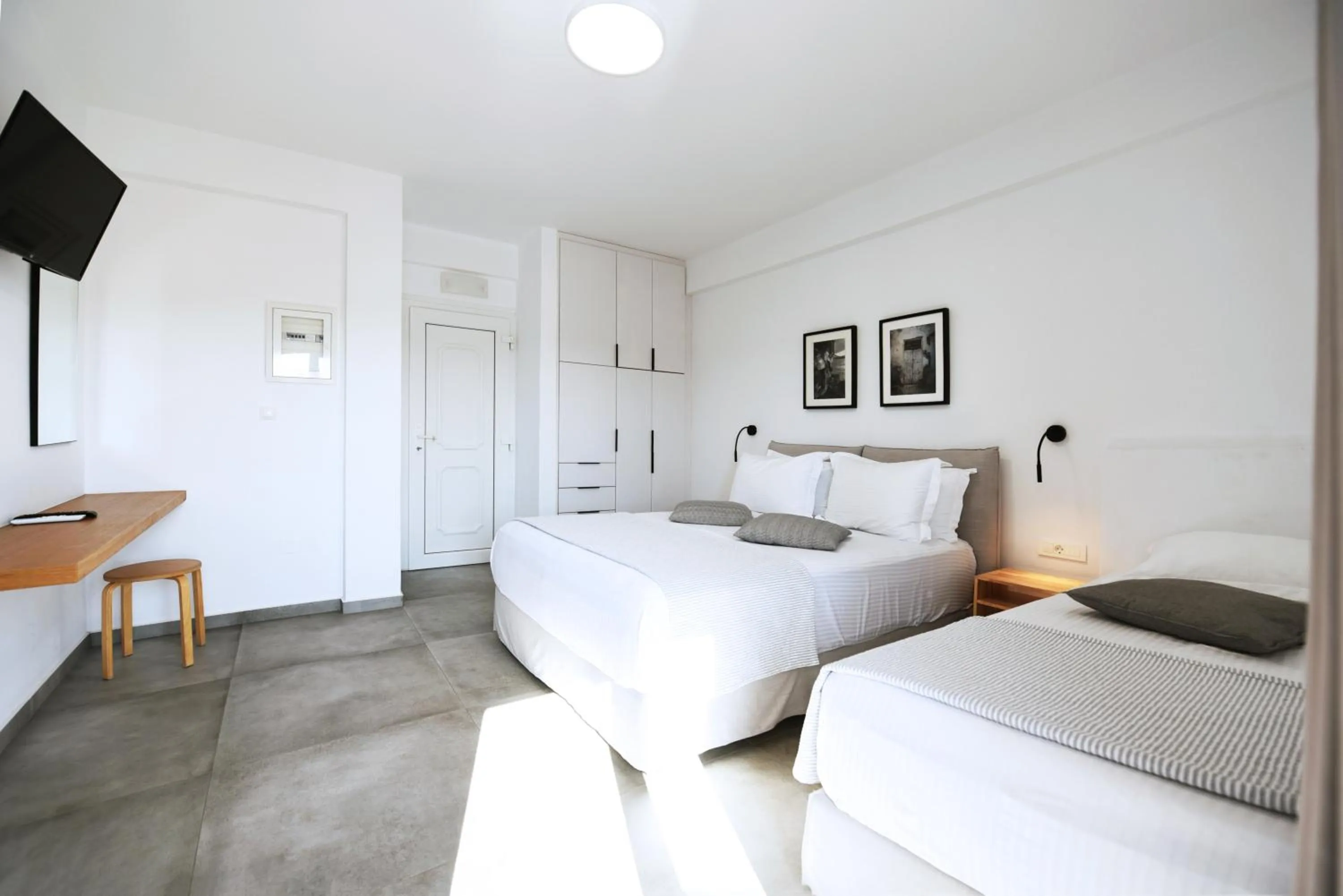 Bed in Hotel Ippocampos Studios