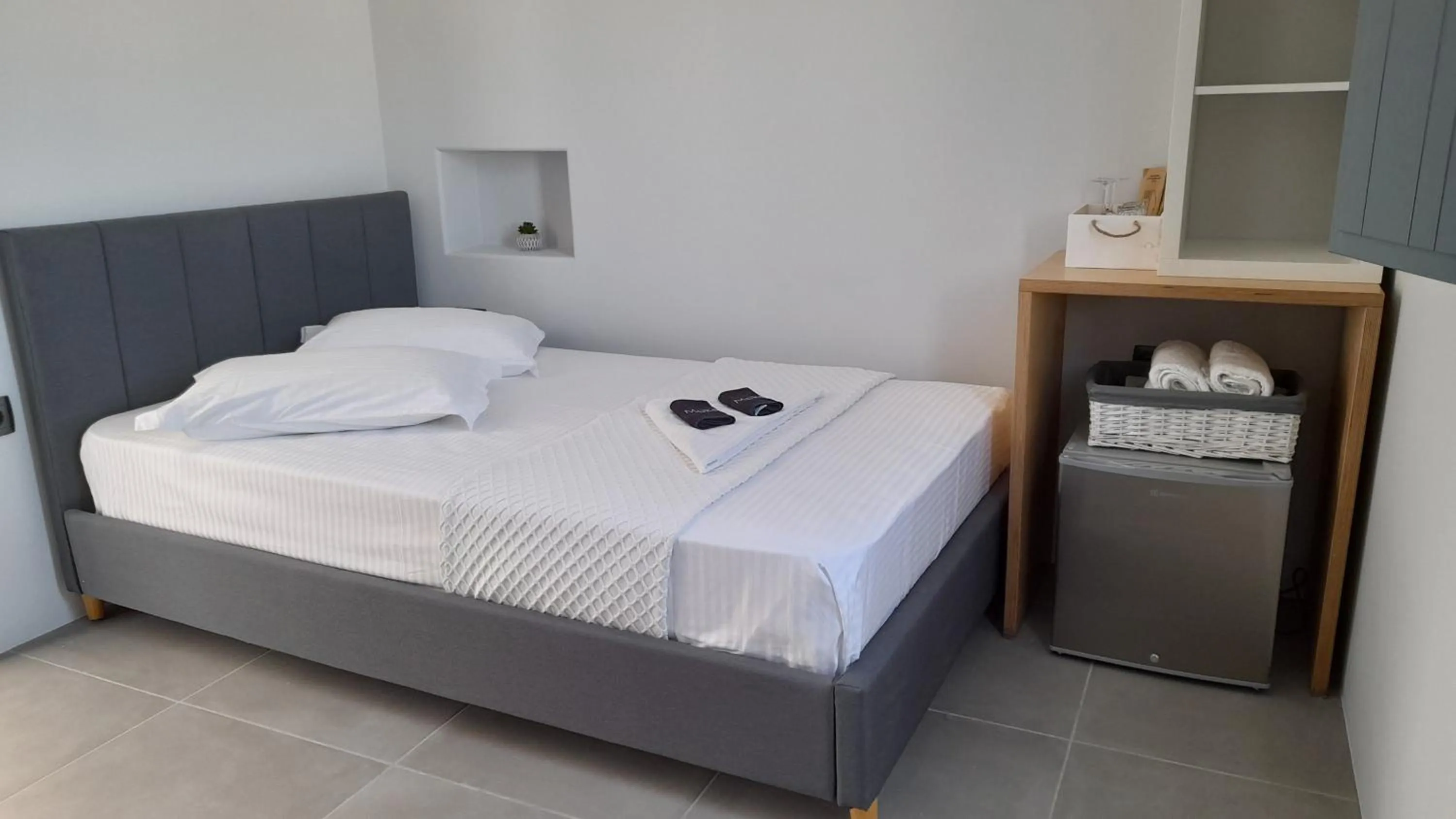 Bed in Hotel Ippocampos Studios