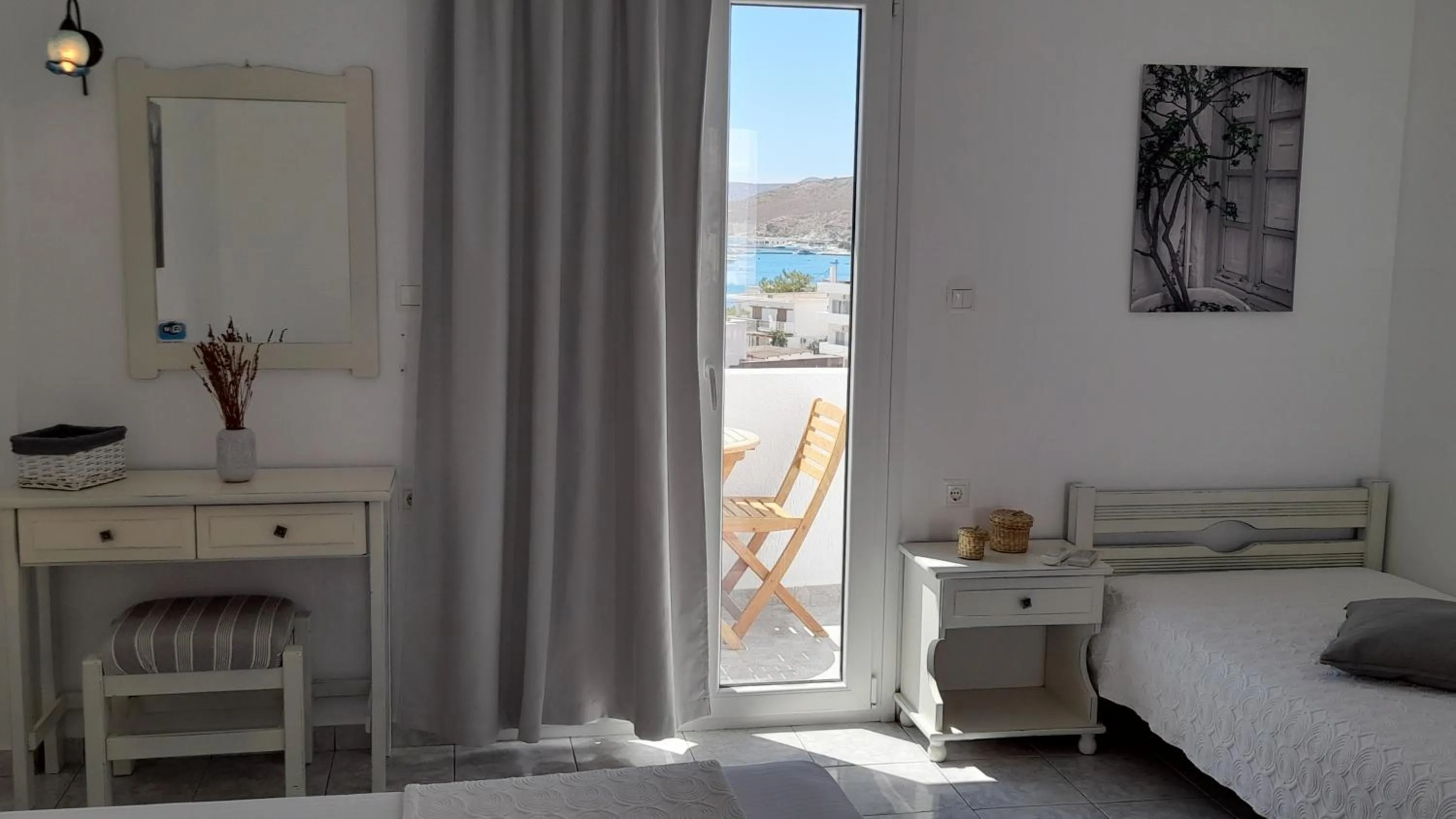 Bedroom, Bed in Hotel Ippocampos Studios