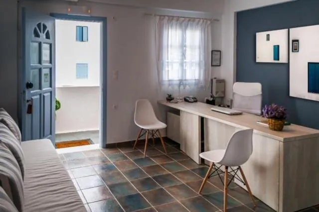 Lobby or reception in Hotel Ippocampos Studios