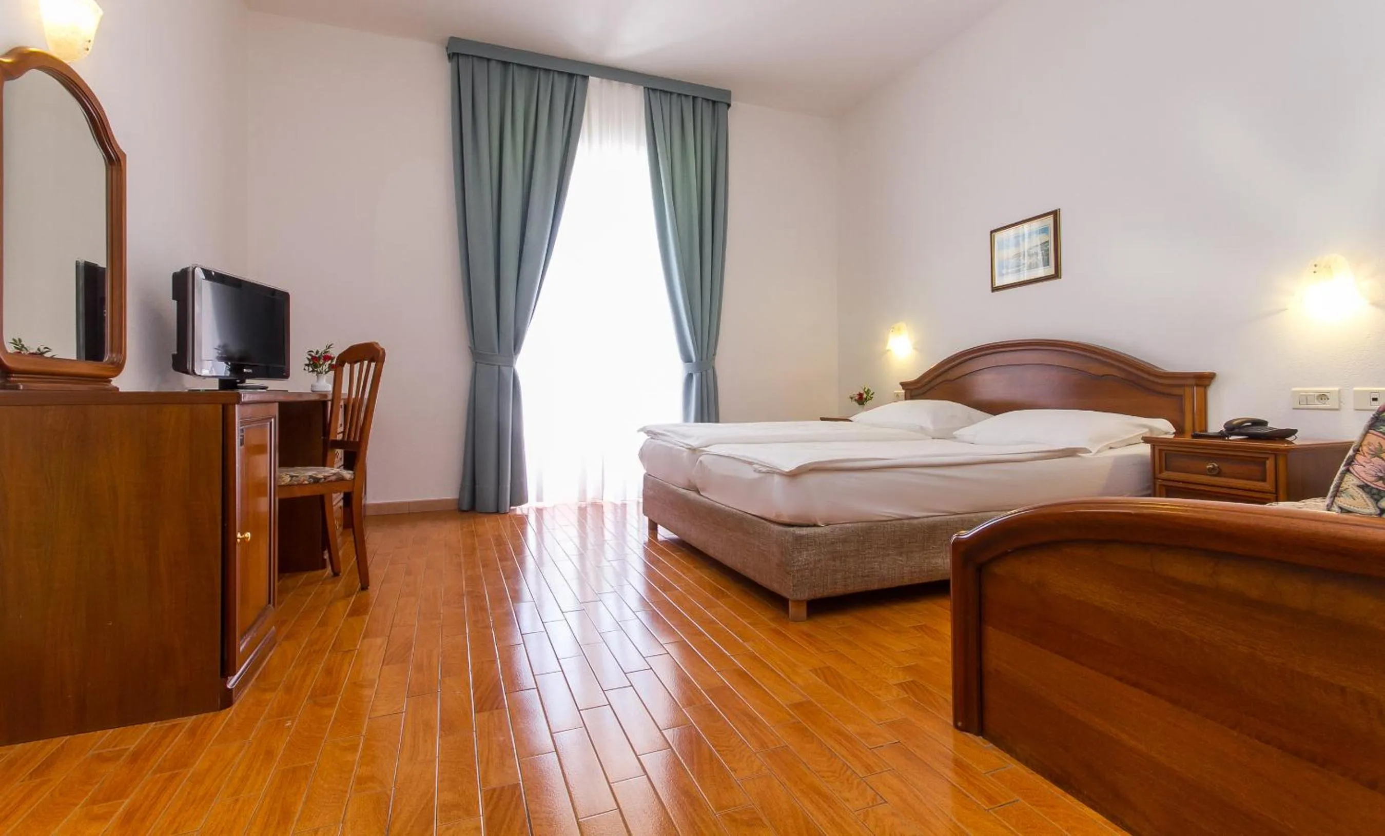 Photo of the whole room, Bed in Hotel Marko