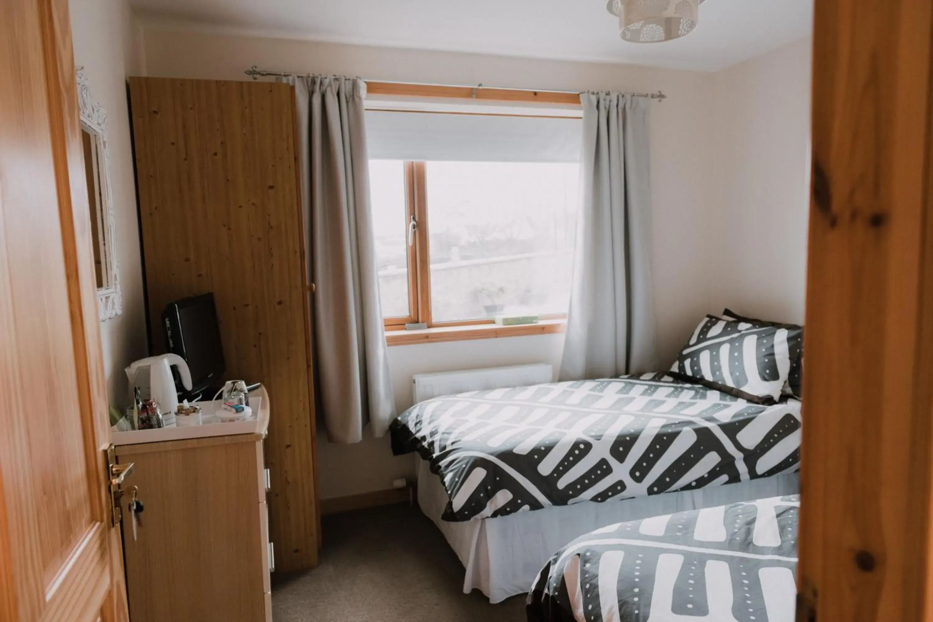 Twin Room with Private Bathroom - single occupancy in Greenbank Bed & Breakfast Twin Room with Private Bathroom - single occupancy in Greenbank Bed & Breakfast
