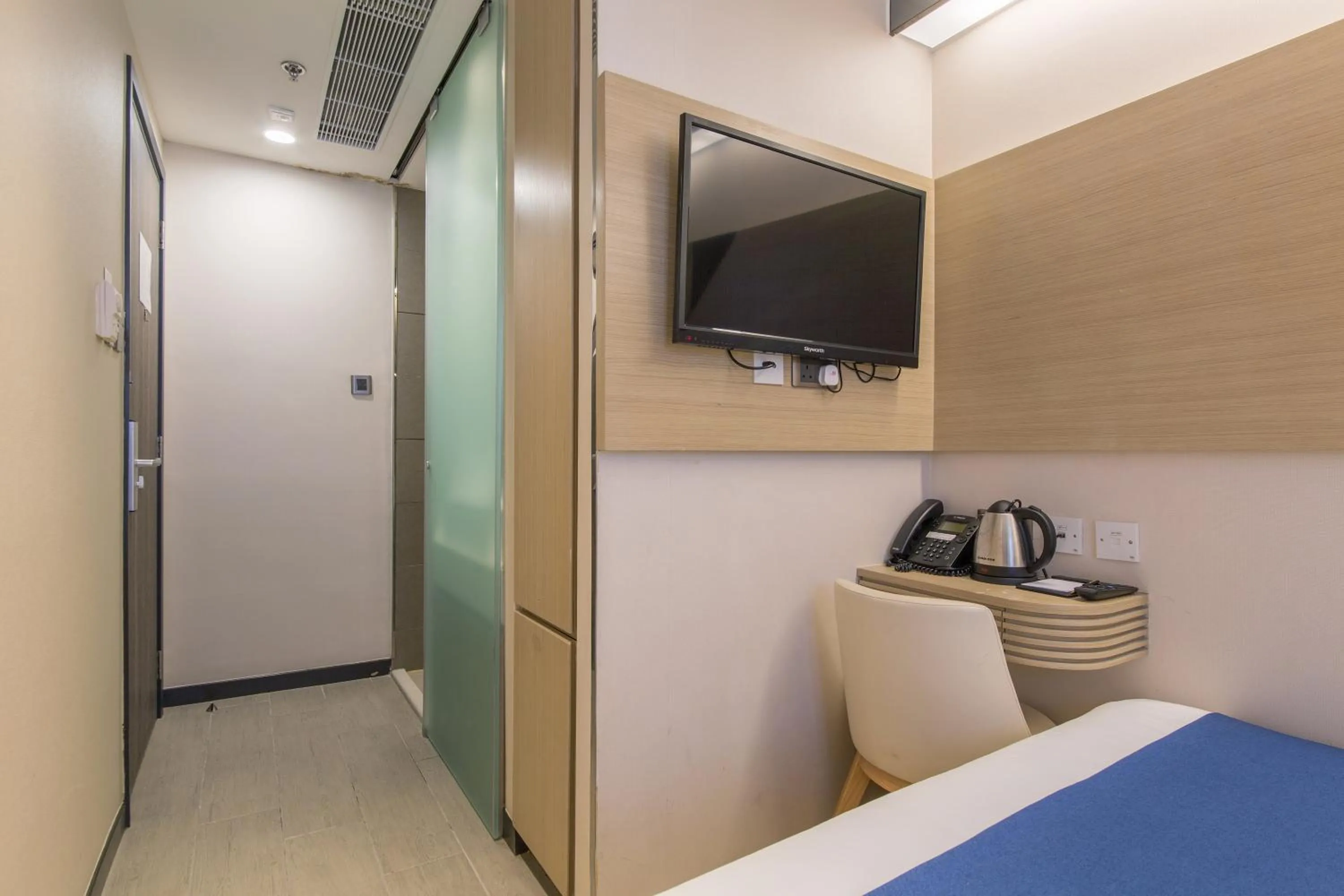 TV and multimedia, Bed in Lumine Hotel