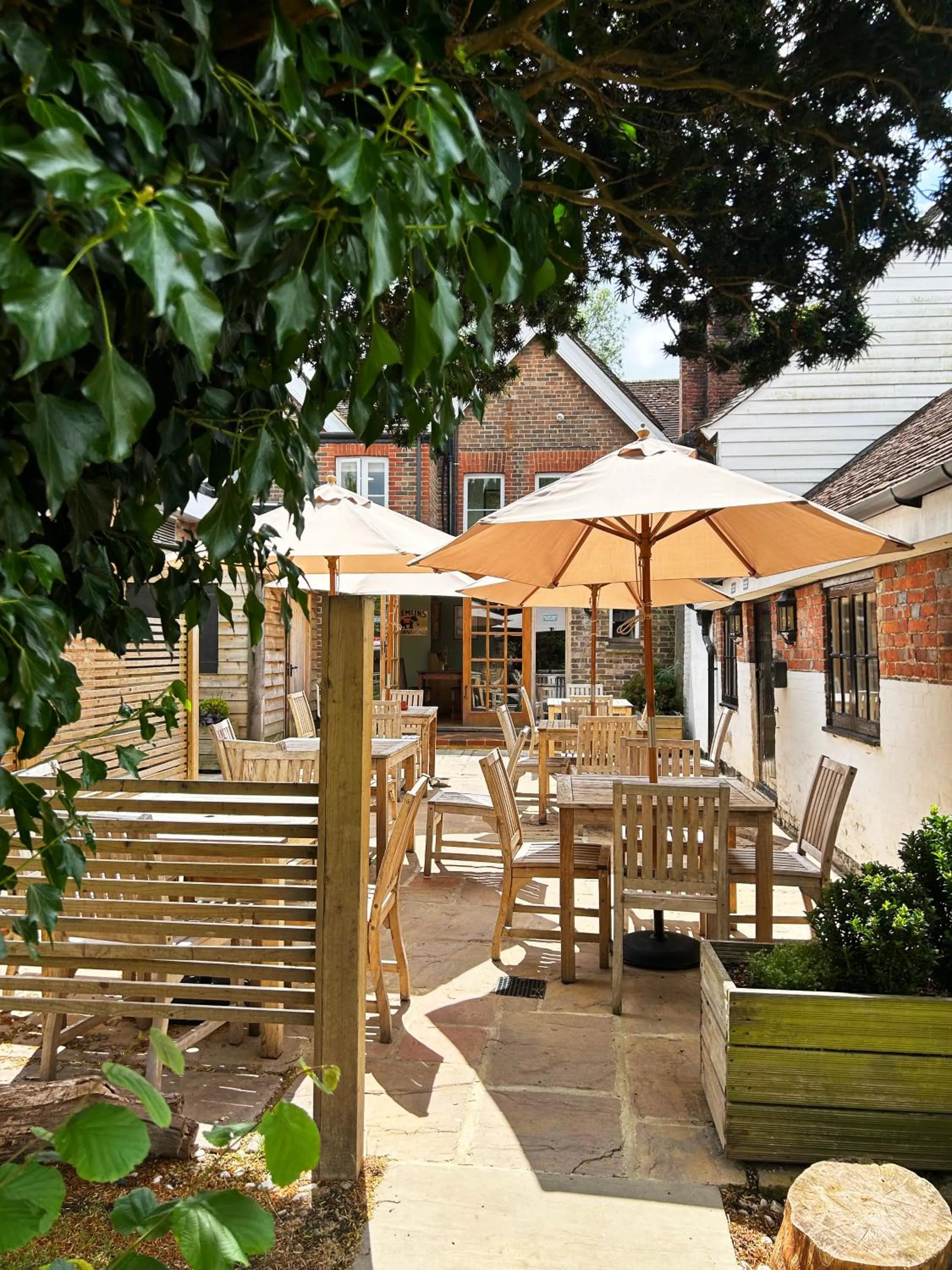 Restaurant/places to eat in The Bear Inn