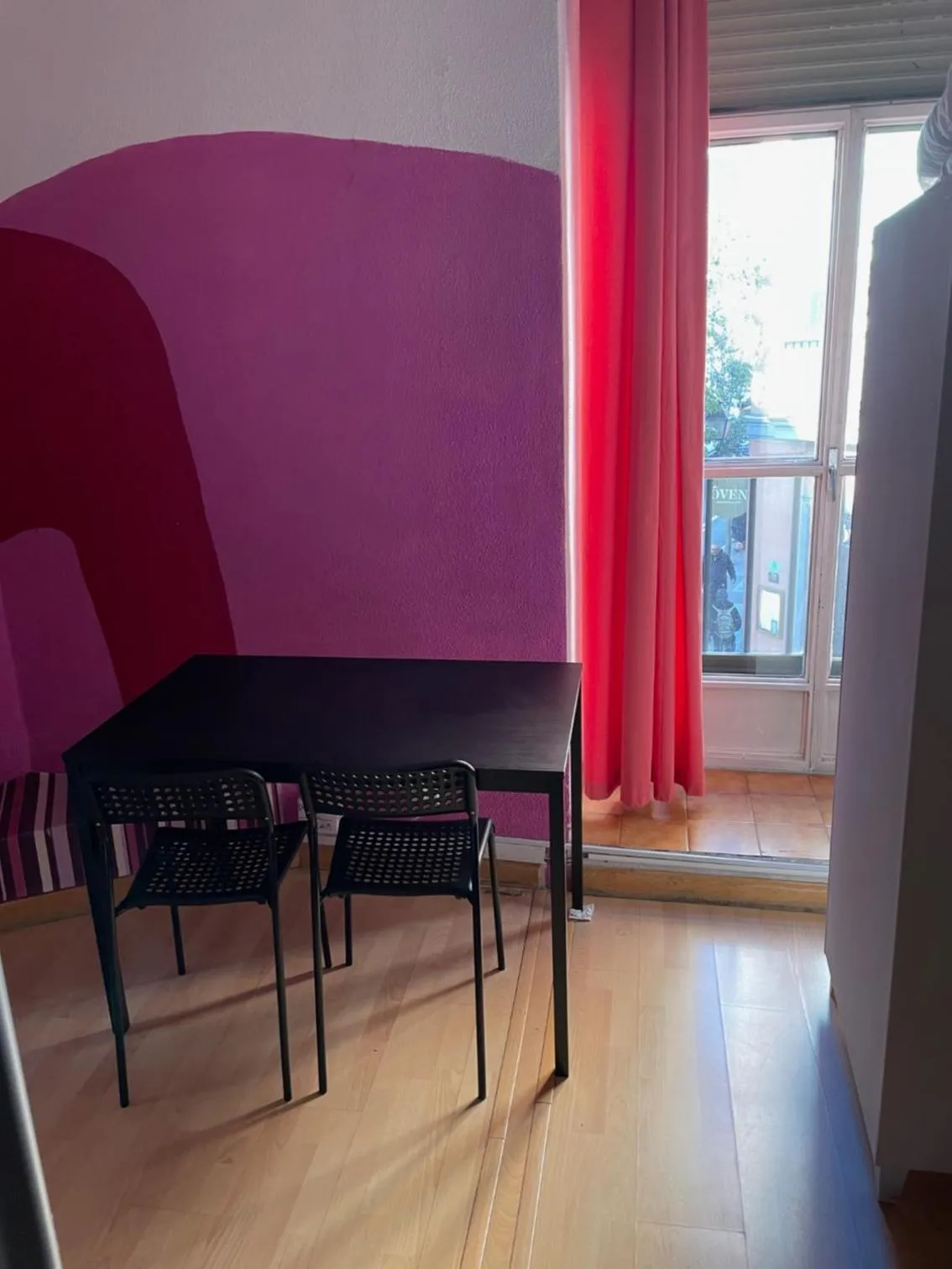 Living room in Bed Madrid Rooms by Bossh! Hotels