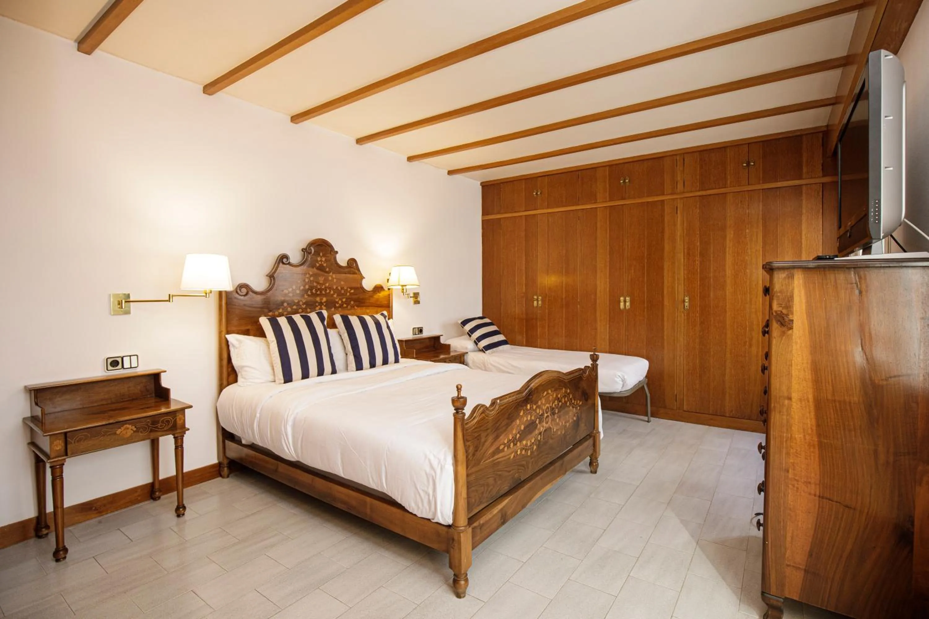 Bed in Hotel Casa Mas