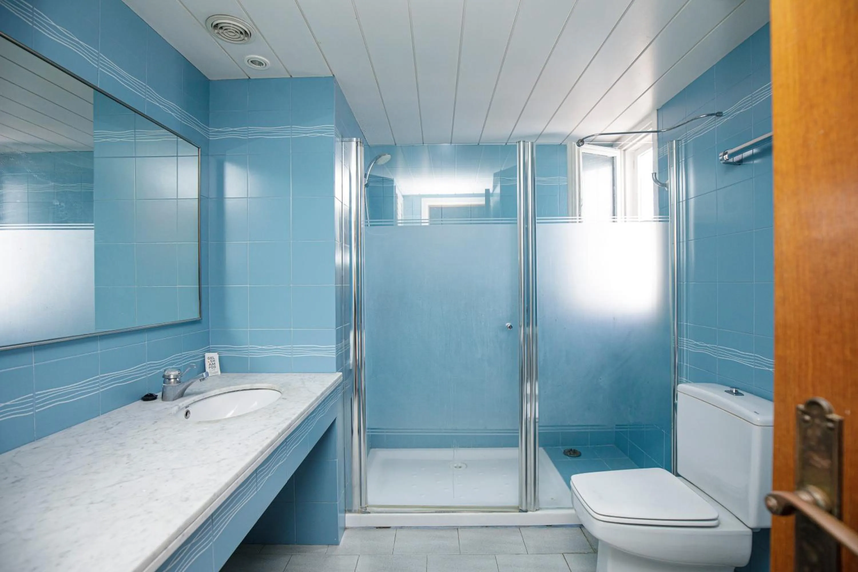 Shower in Hotel Casa Mas