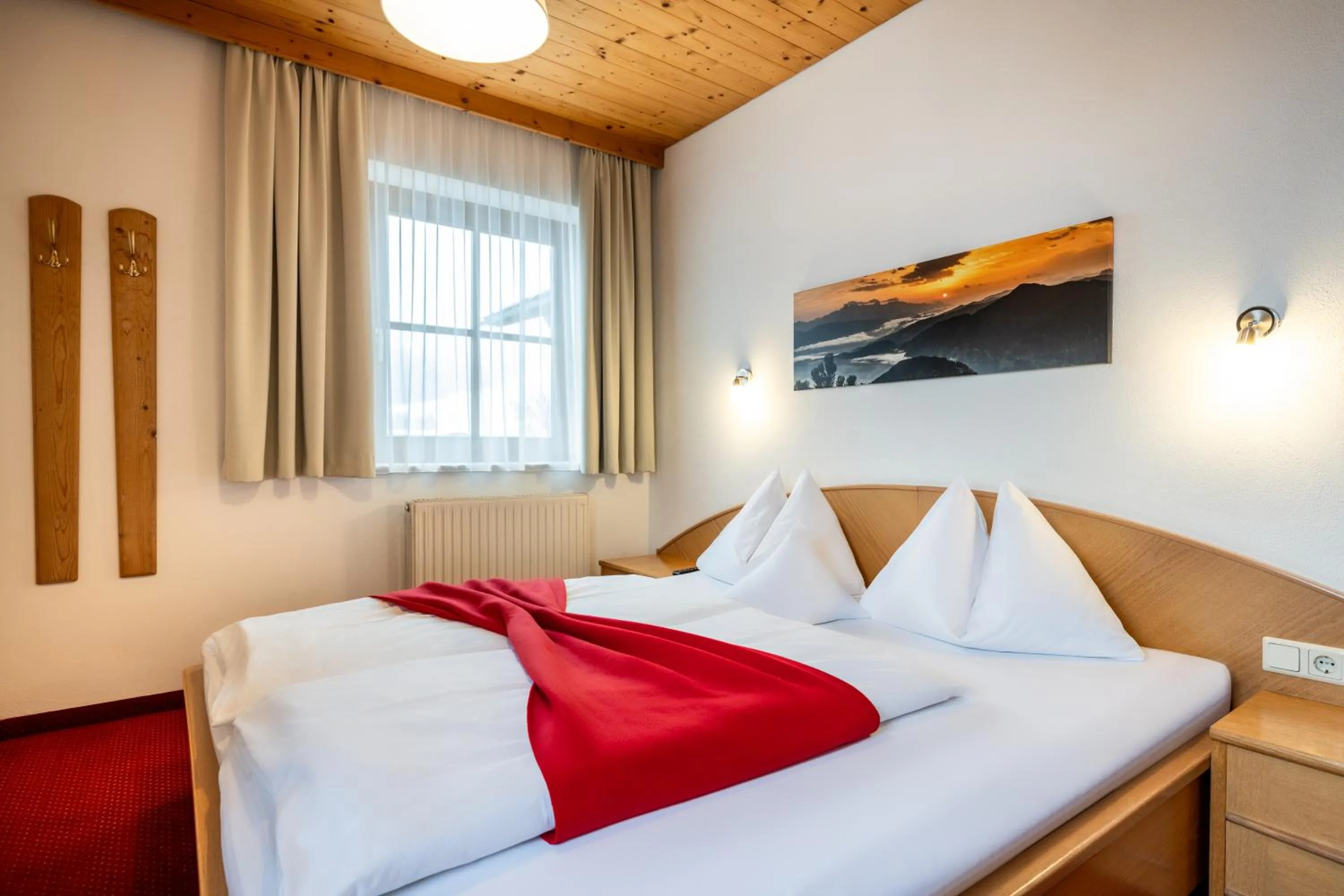 Bedroom, Bed in Aparthotel Dachsteinblick