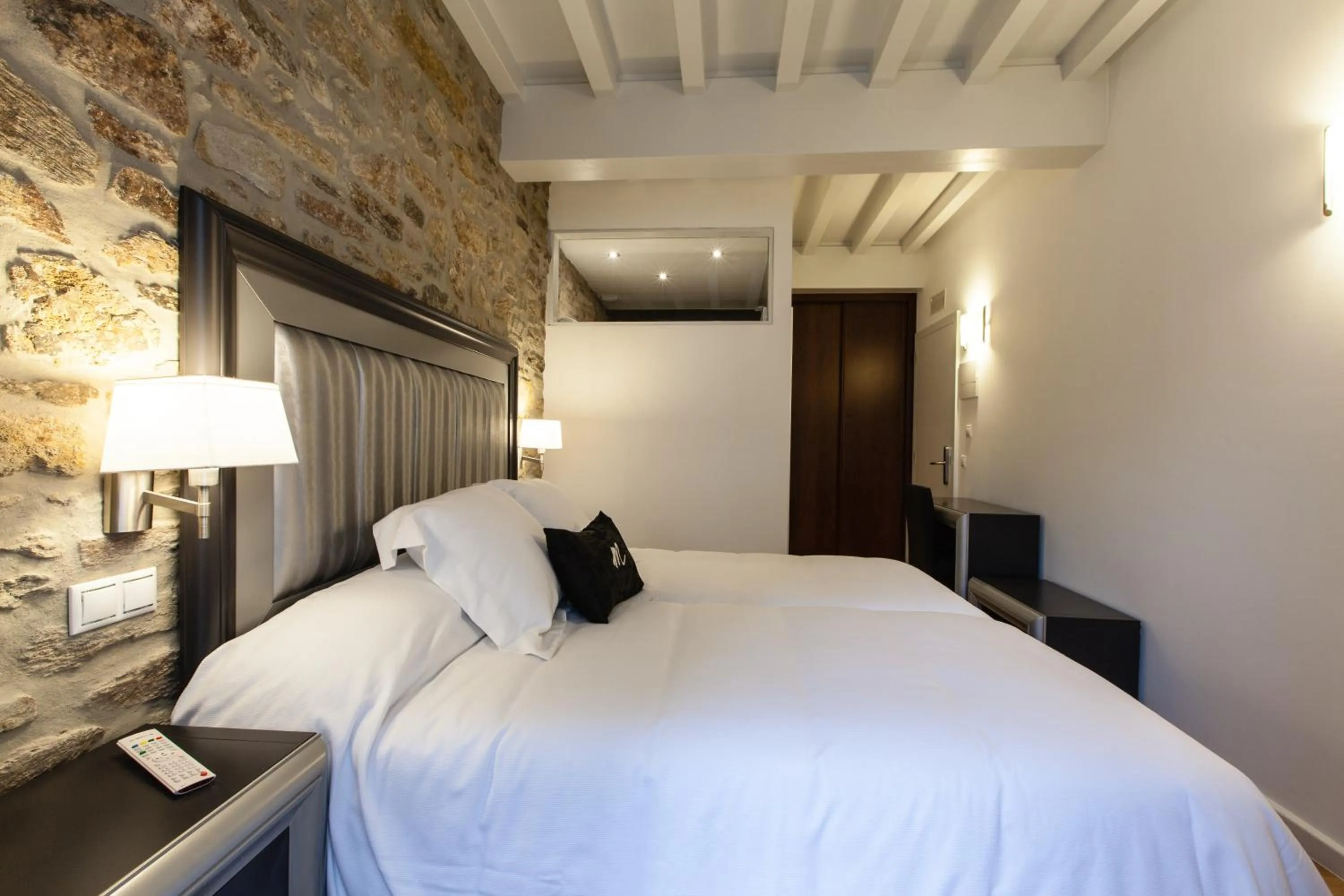 Bed in Hotel Montenegro Compostela