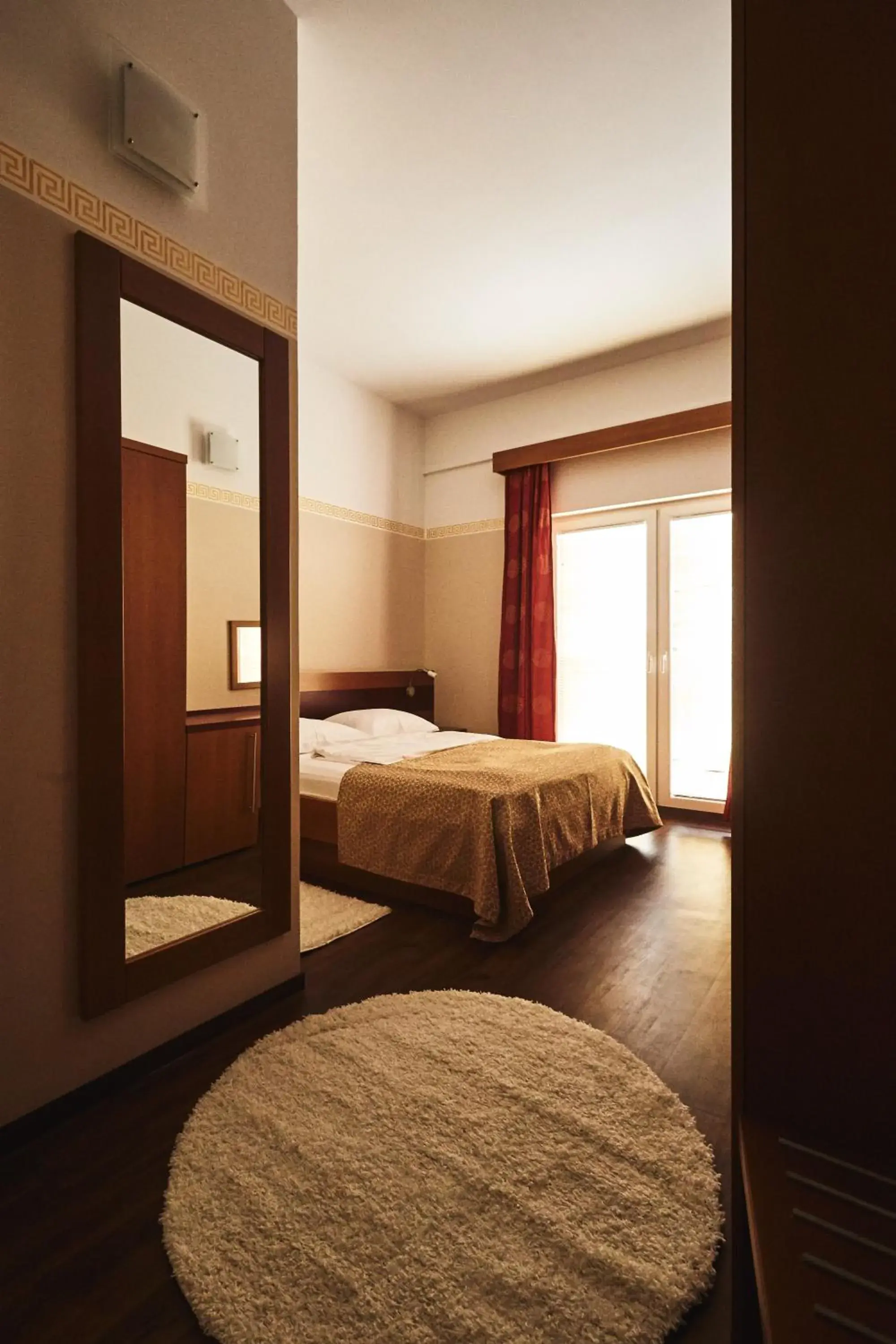 Classic Double or Twin Room with French Balcony in Hotel Vila Emei Classic Double or Twin Room with French Balcony in Hotel Vila Emei