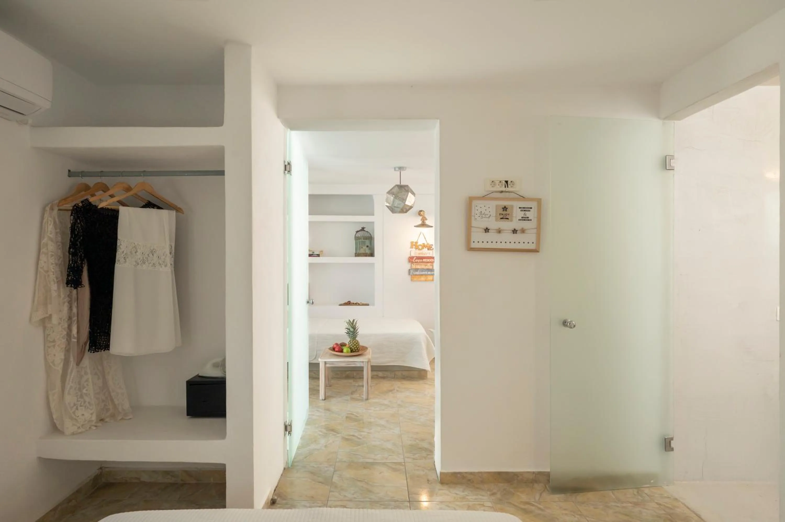 Photo of the whole room in Loukas & Emma Eco Houses