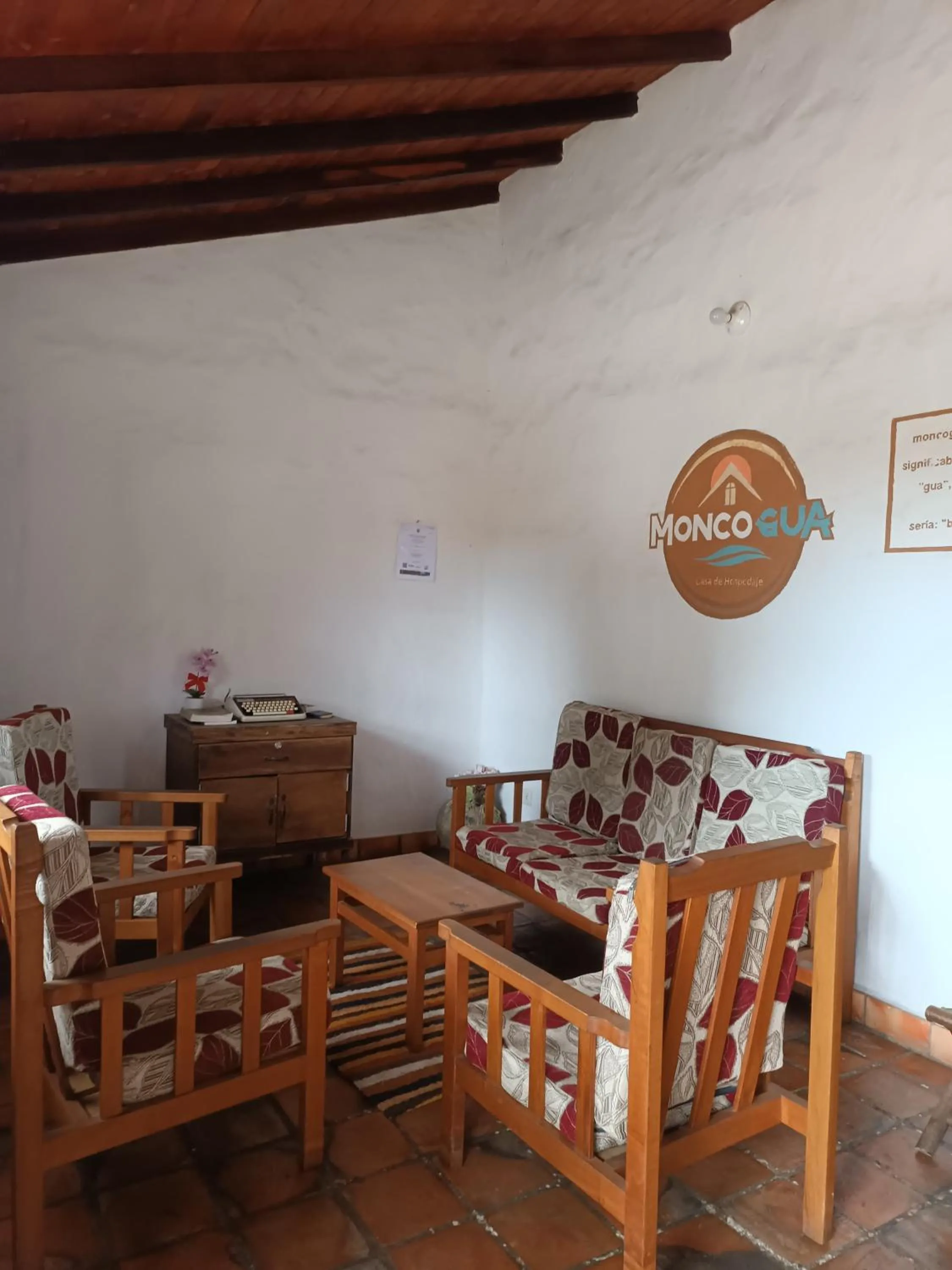 MONCOGUA Casa de Hospedaje