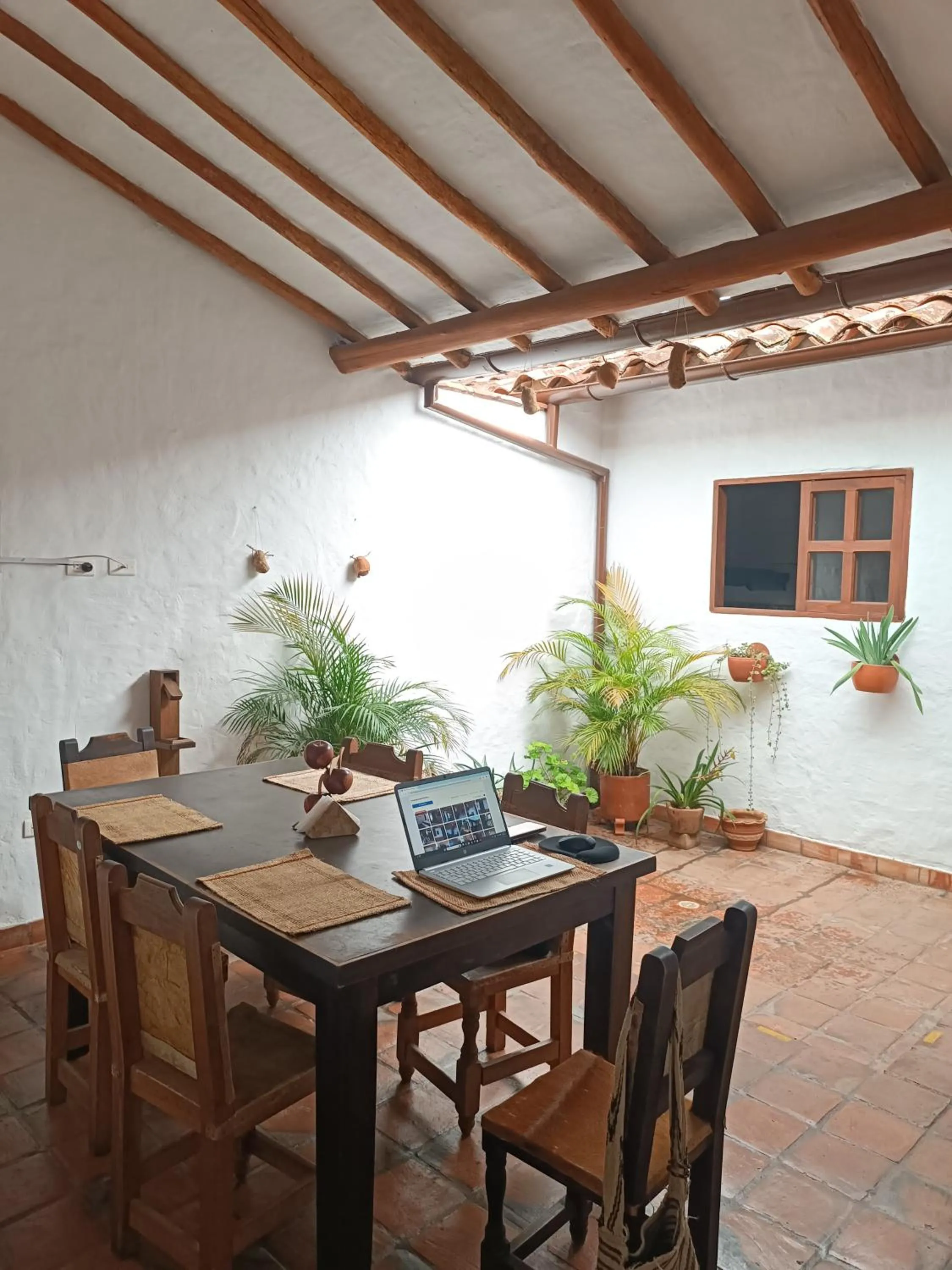 MONCOGUA Casa de Hospedaje
