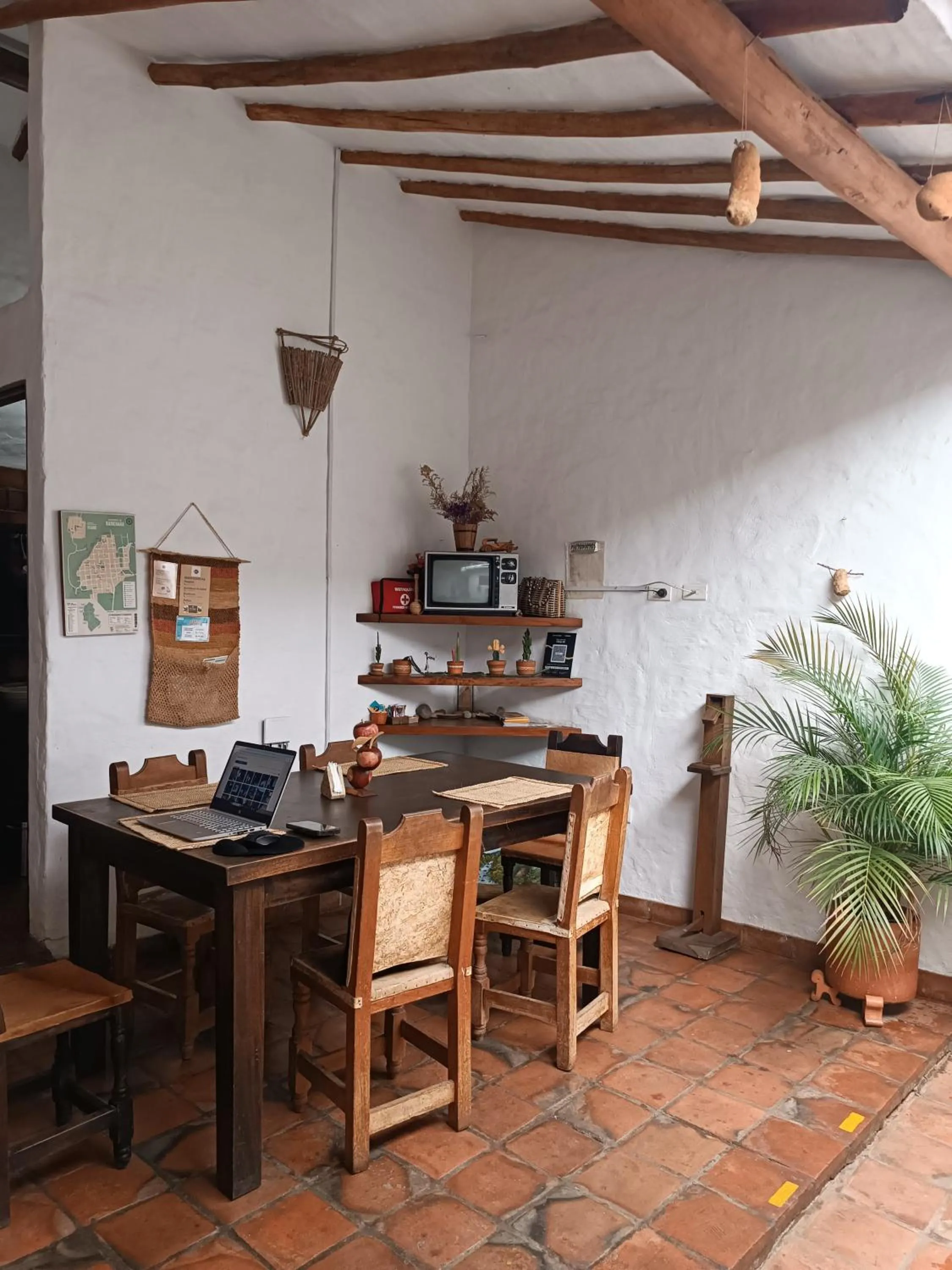 MONCOGUA Casa de Hospedaje