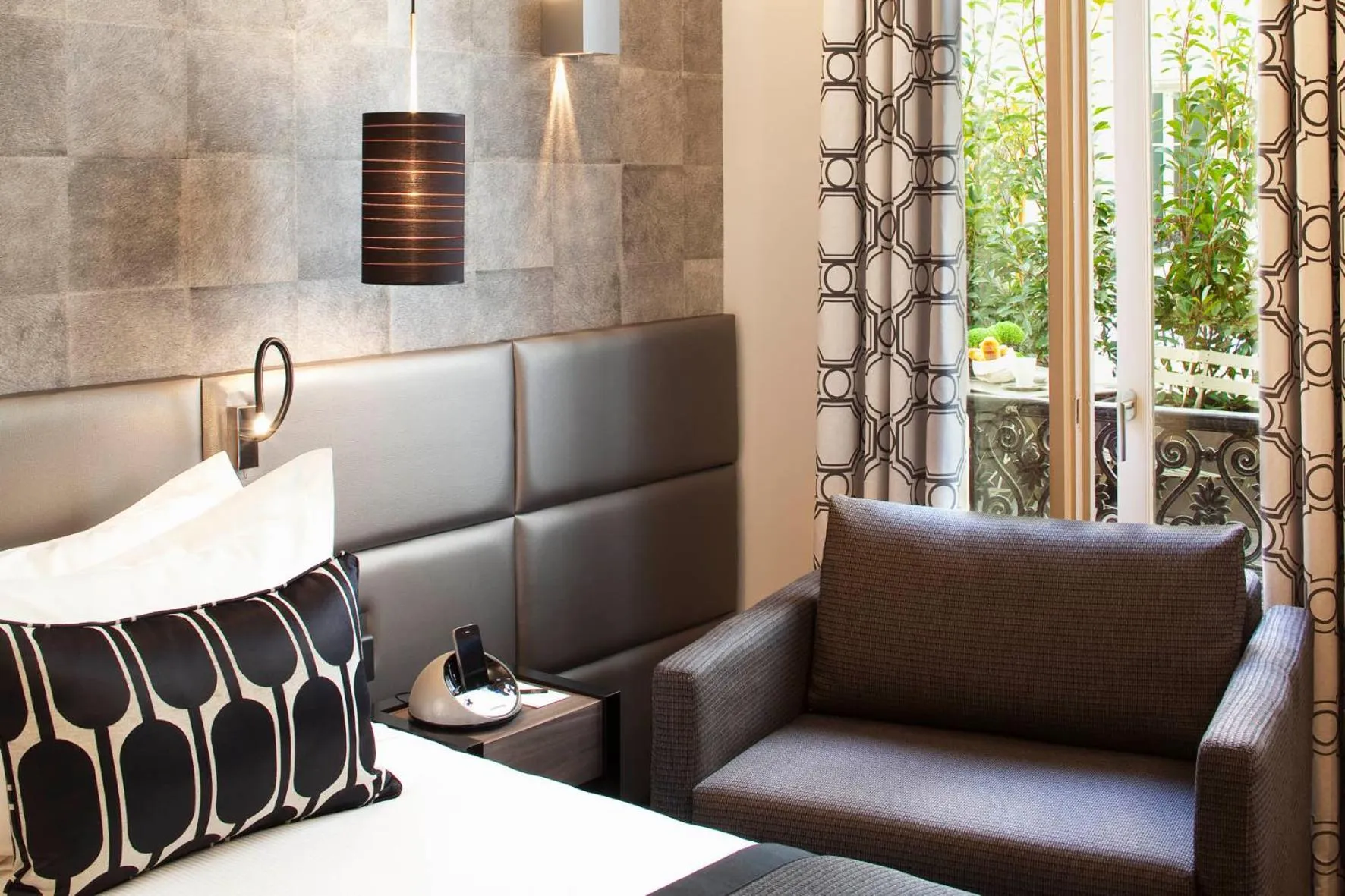 Balcony/Terrace in Le Grey Hotel