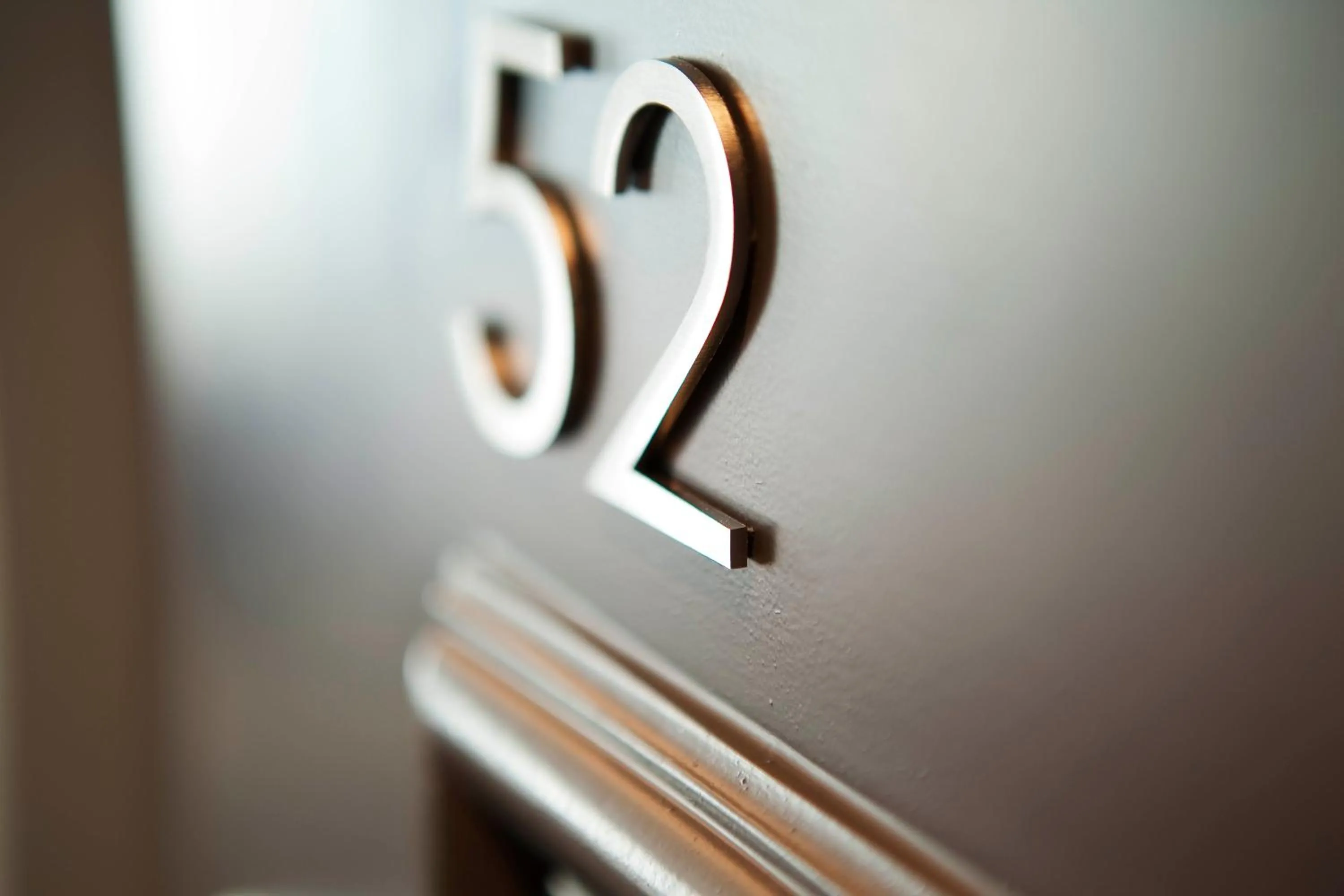 Logo/Certificate/Sign in Le Grey Hotel