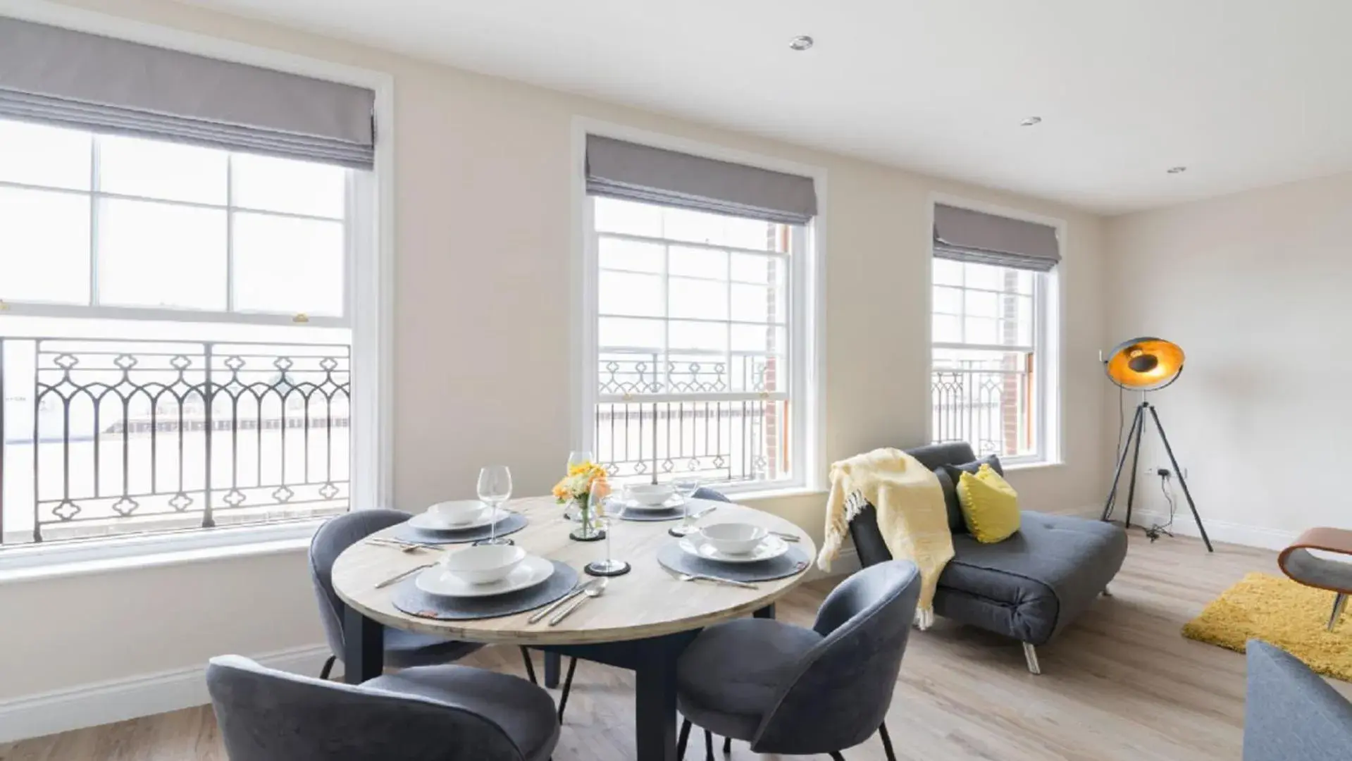 South Quay Penthouse - 2 Bed South Quay Penthouse - 2 Bed
