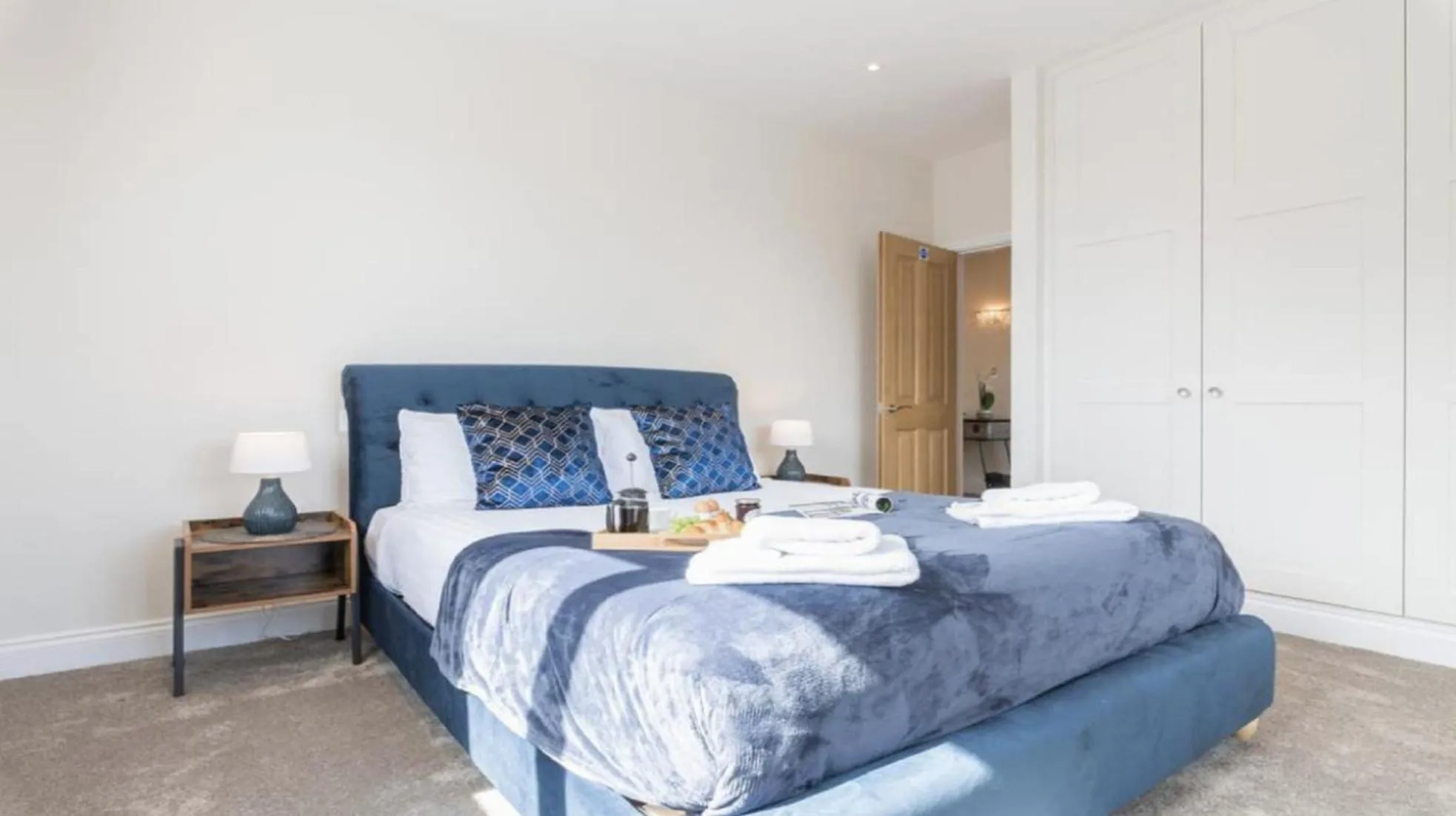 South Quay Penthouse - 2 Bed