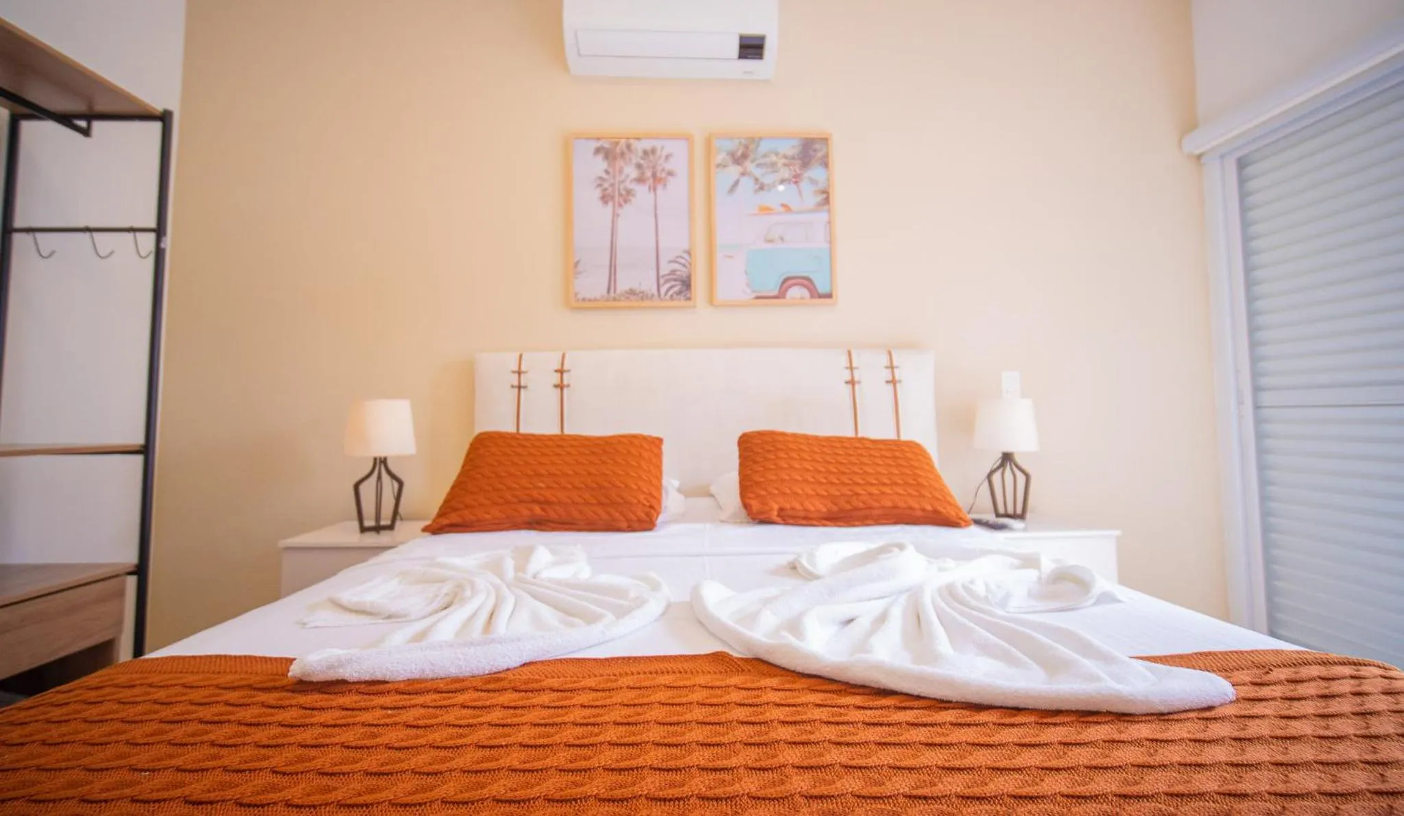Bed in Residencial Las Salinas