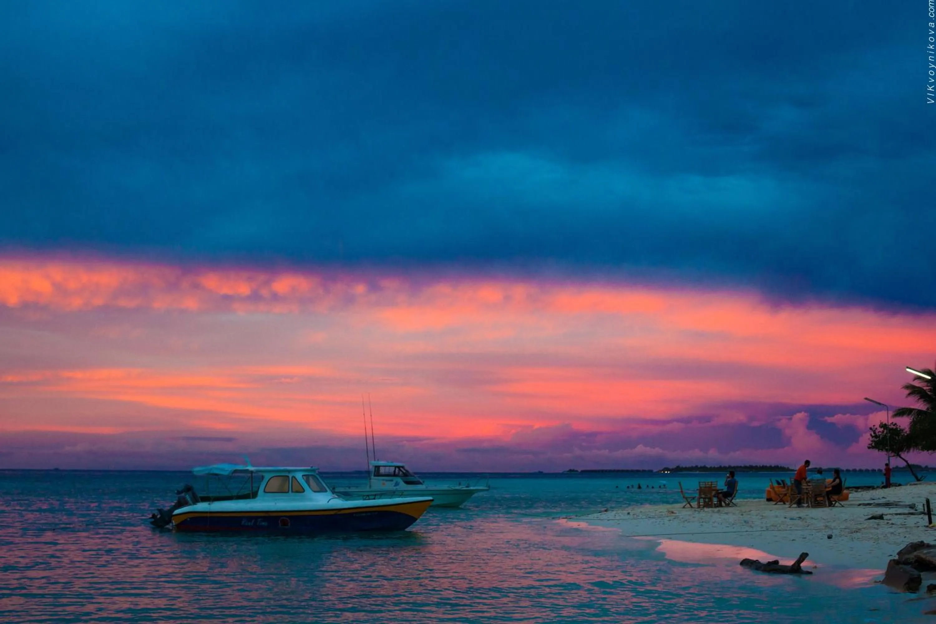 Night in Stingray Beach Inn