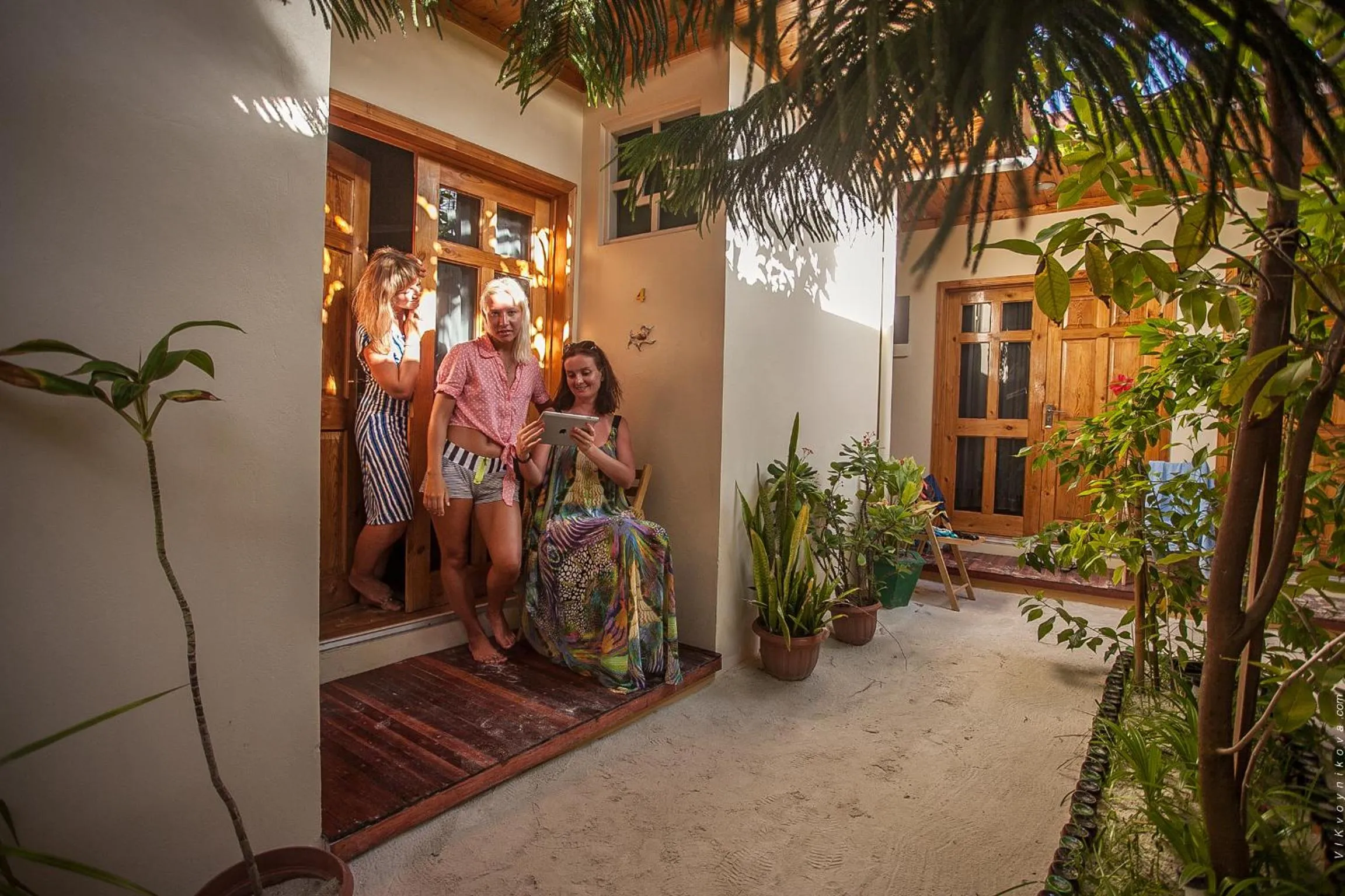 Facade/entrance in Stingray Beach Inn
