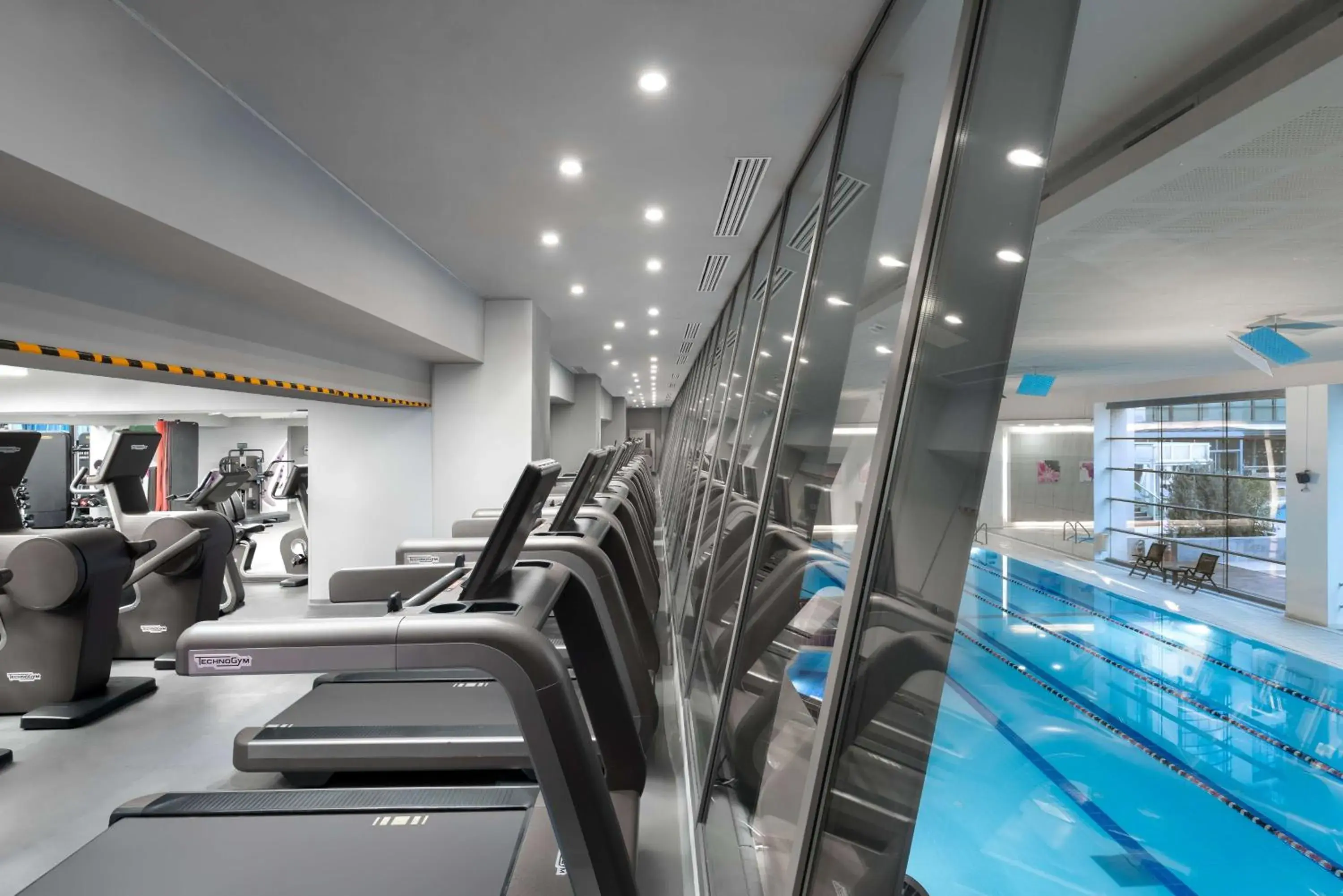 Fitness centre/facilities in Park Inn by Radisson Bucharest Hotel & Residence Fitness centre/facilities in Park Inn by Radisson Bucharest Hotel & Residence