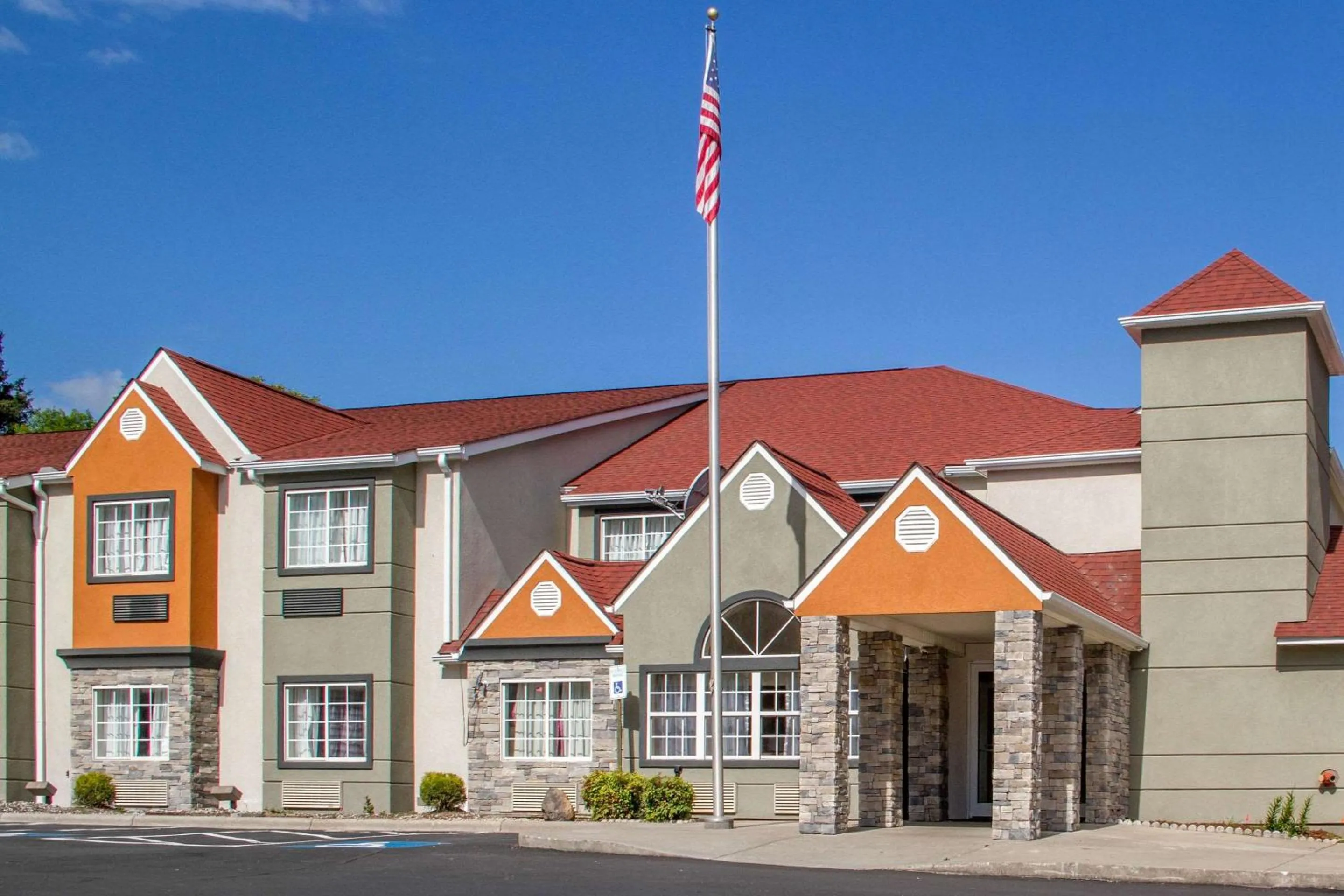 Property building in Quality Inn & Suites Maggie Valley - Cherokee Area